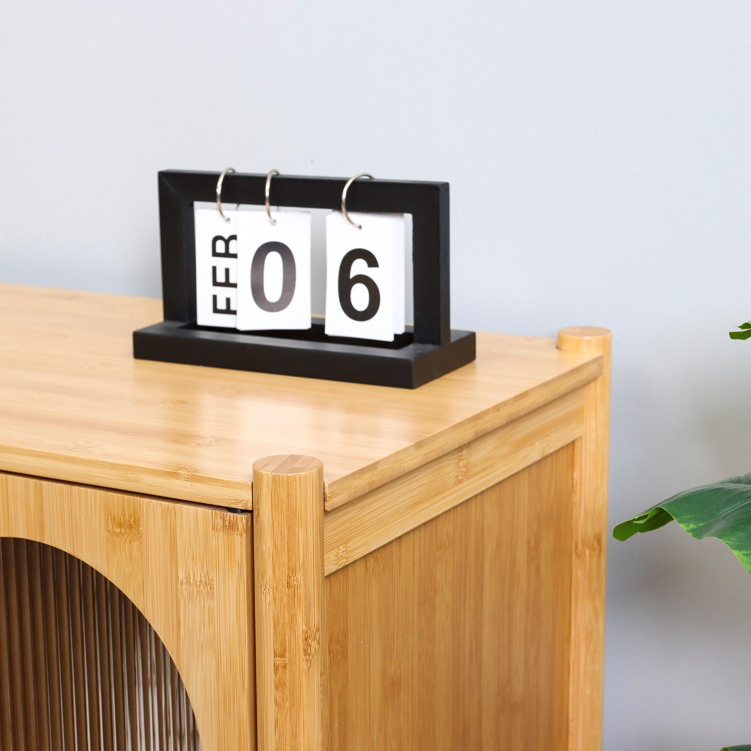 Mobile TV Relaxdays, con 2 ante, per TV fino a 43 pollici, legno, HLP: 48 x 103 x 40 cm, tavolino TV, naturale