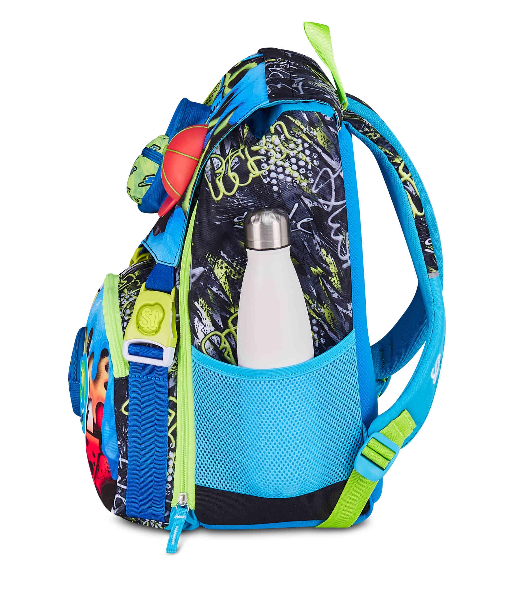SJ GANG STYLE JAM GANG Zaino Scuola Estensibile SOFT POUCH BOY, Nero, 24L, Zip Laterali, Applicazione cappellino in silicone, Tasca frontale, Tasca portaborraccia, Scuola elementare, Bambino