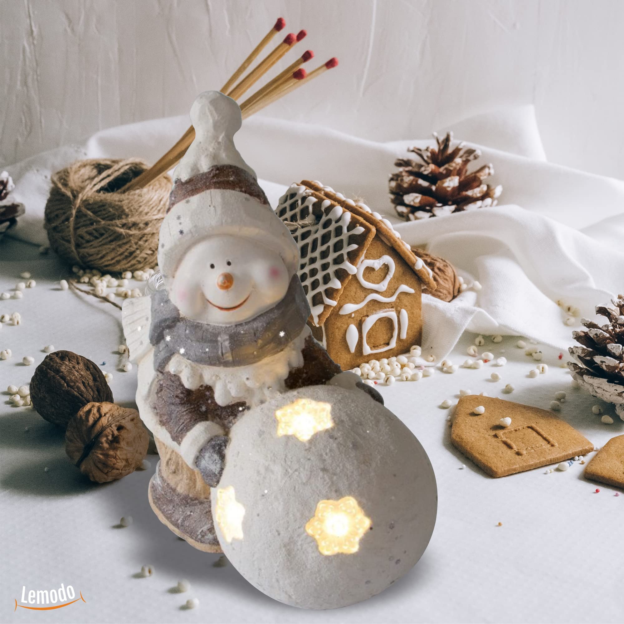 NATIV Lemodo Weihnachtsdeko Schneemann mit LED beleuchteter Schneekugel | Weihnachtsschmuck aus Magnesia | Weihnachtsfigur 41 cm hoch | Tolle Geschenkidee zu Weihnachten