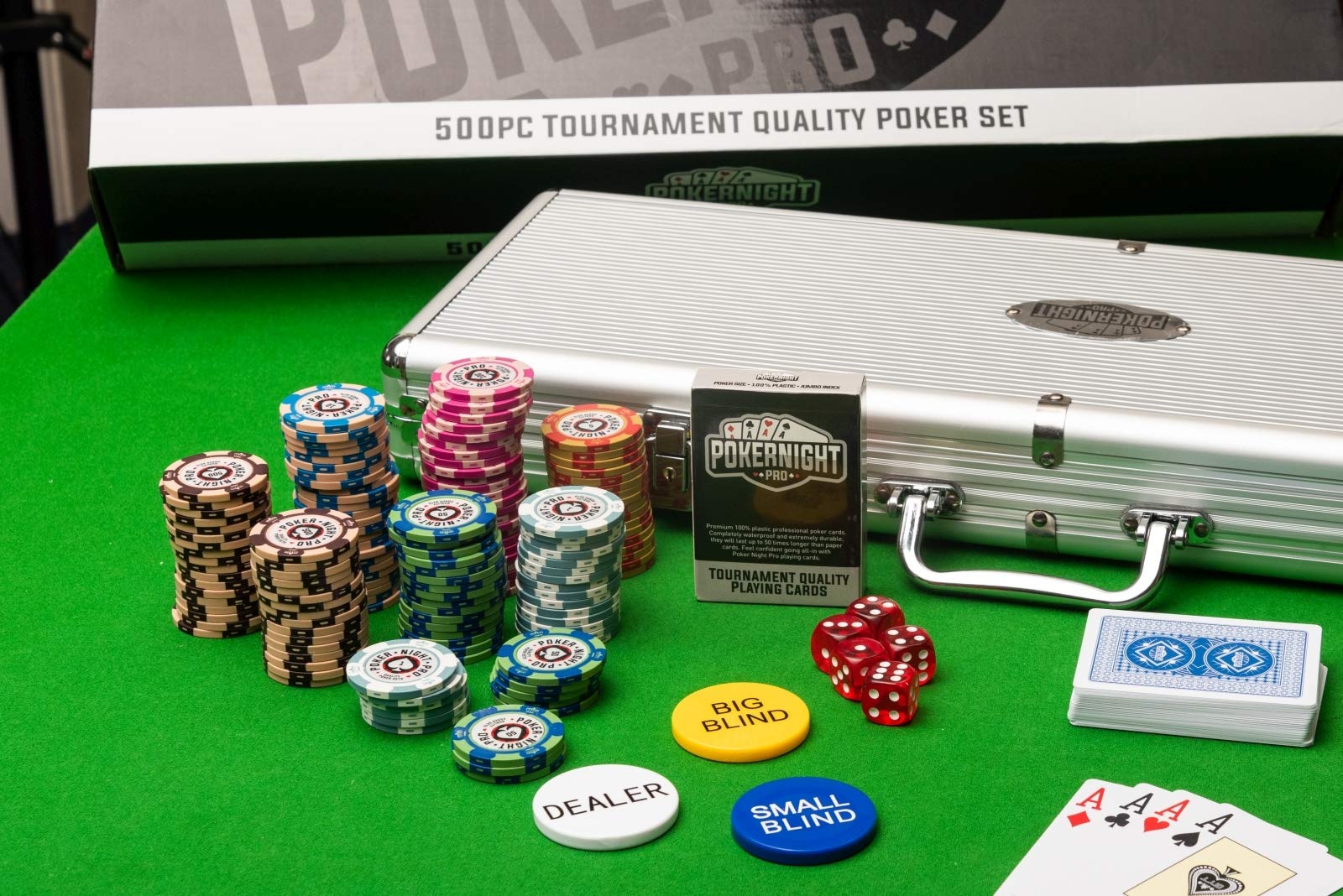 Set di 500 gettoni da poker Texas Holdem con valigetta da poker in alluminio gettone numerato di qualità 14g, 2 set di carte professionali in plastica, bottoni e 5 dadi