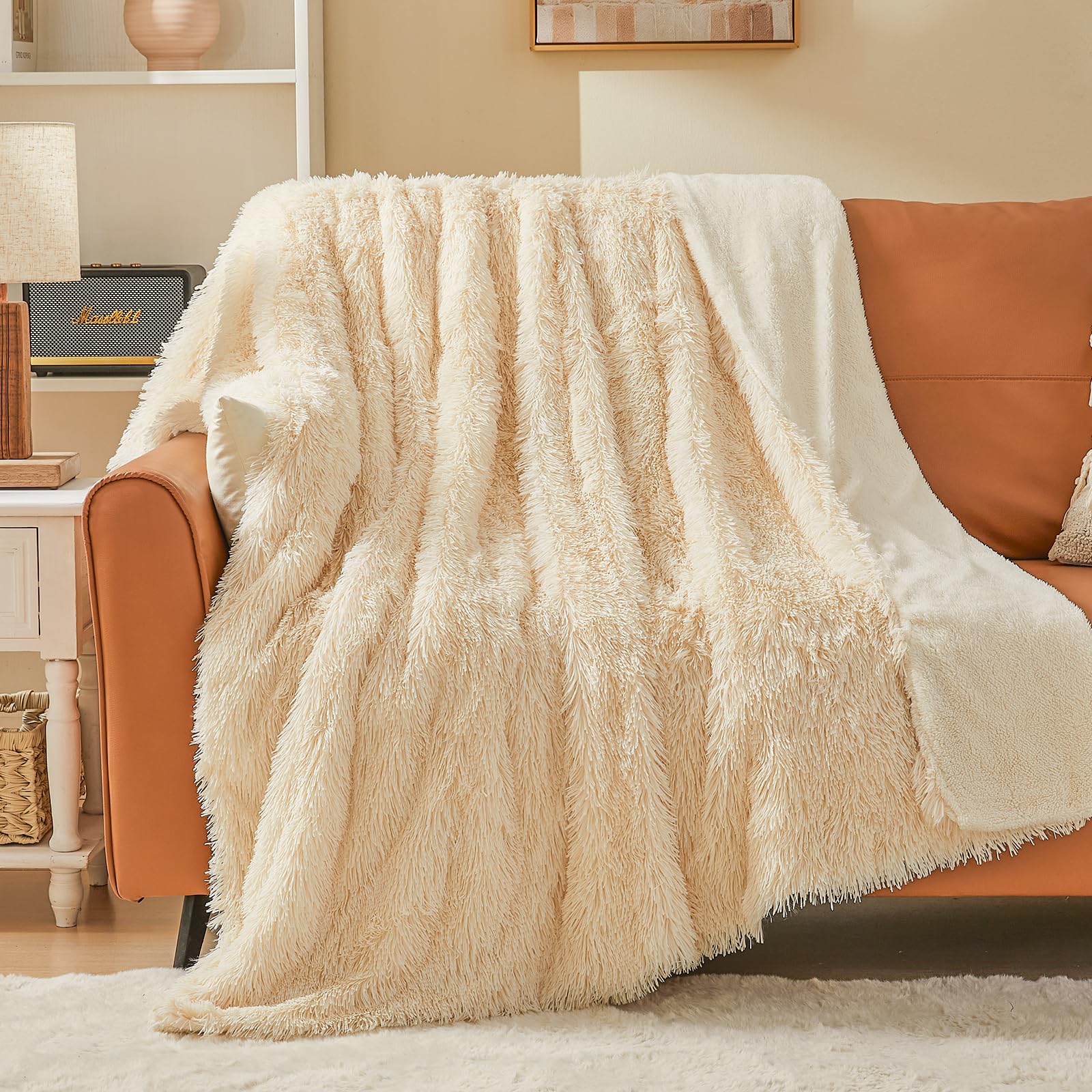 EMME Manta de Piel Sintética Esponjosa, Super Suave, Gruesa y Elegante, Peluda de Pelo Largo, Reversible Cálida y Acogedora para Sofá y Cama (Blanco Hueso, 130 x 150 cm) OEKO-TEX STANDARD 100