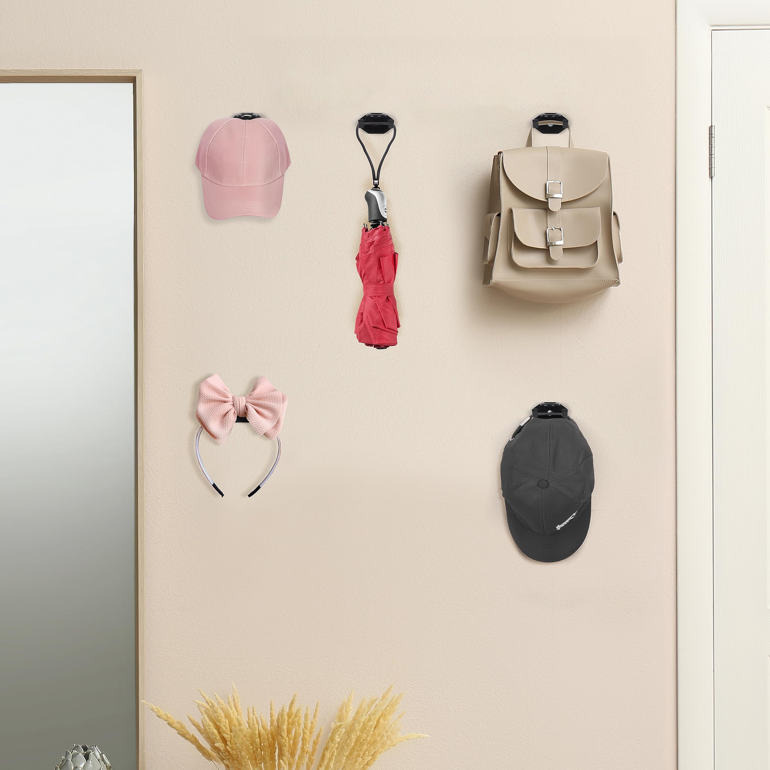 BELLE VOUS Ganci Adesivi Neri per Cappelli - Confezione da 16 - Porta Cappelli Muro - Gancio Adesivo Nero - Portacappelli da Parete - Autoadesivi - per Cappellini da Baseball