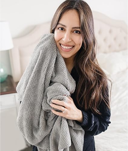 Miniatura 6 de Paquete de 2 toallas grandes de microfibra para el cabello para mujer, súper absorbentes y de secado rápido, toalla para el cabello rizado, largo y