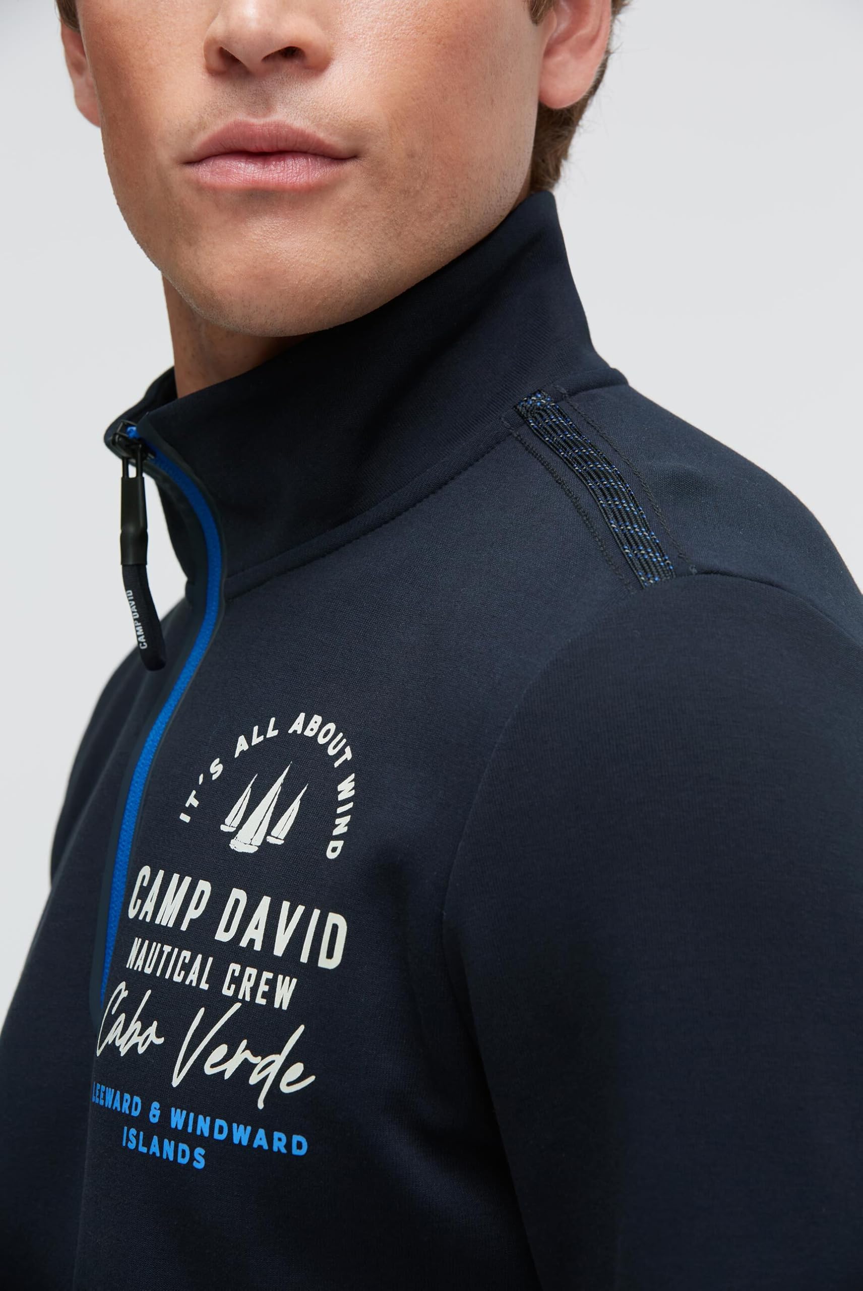 Camp David Herren Troyer-Sweatshirt aus Interlock mit Rücken-Artwork