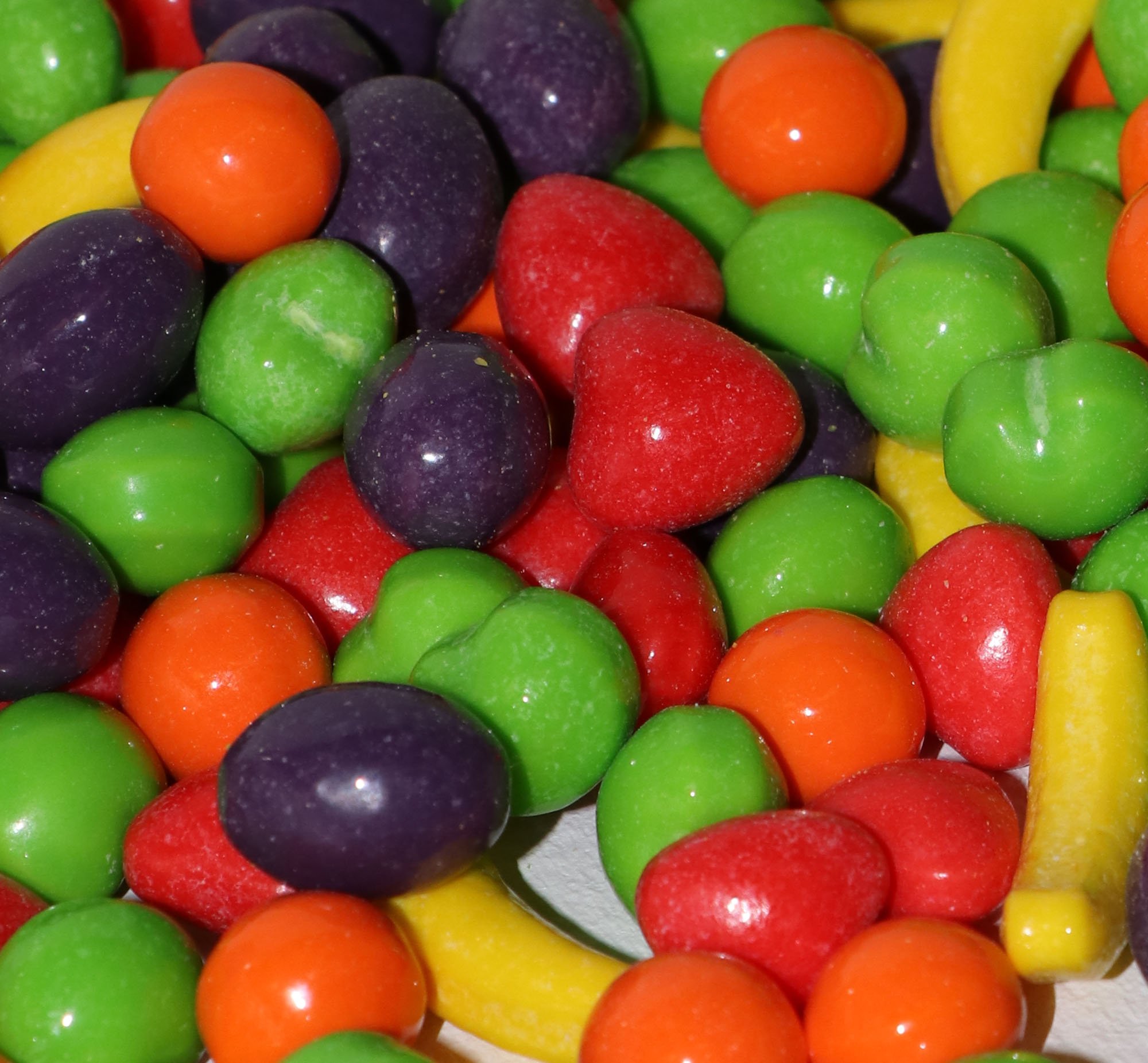 Runts Candy in Bulk 3 Pound Assortment with Banana, Strawberry, Green Apple, and Grape Flavors