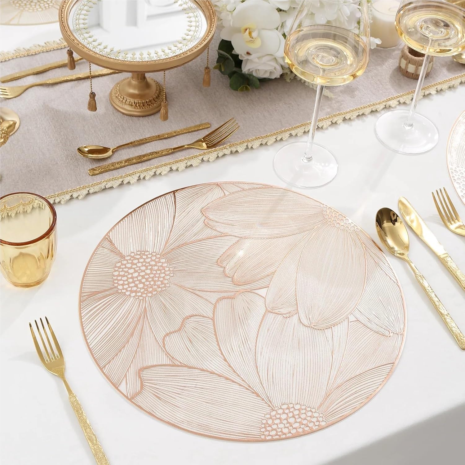 1pc Round Pattern PVC Hot Stamping Placemat Light Luxury and Elegant Coffee Dining Table Decorative Mat Coaster(Silver)