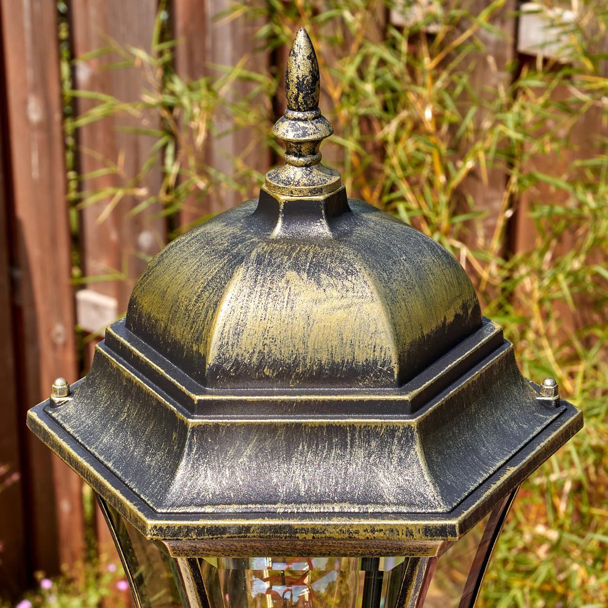 Etoe kandelabr, zewnętrzna lampa chodnikowa wykonana z metalu/szkła w kolorze czarnymno-złotym/przezroczystym, antyczny/dom wiejski, lampa do ogrodu/tarasu, wysokość 250 cm, 3 x E27, bez żarówki, IP44