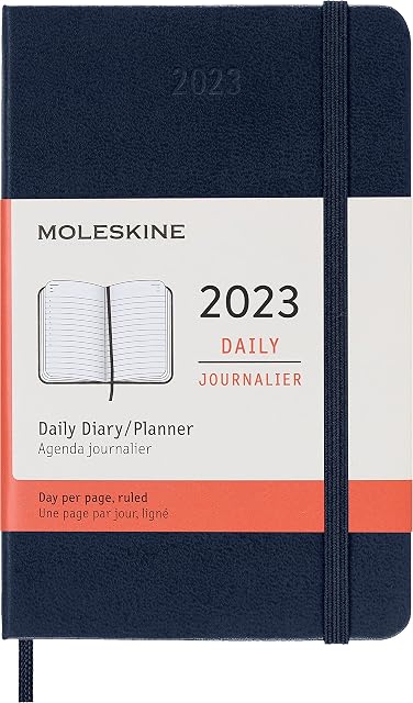 Moleskine 12-Month Daily Planner 2023, Daily Diary 2023, Hard Cover and Elastic Closure, Pocket Size 9 x 14 cm, Colour Sapphire Blue