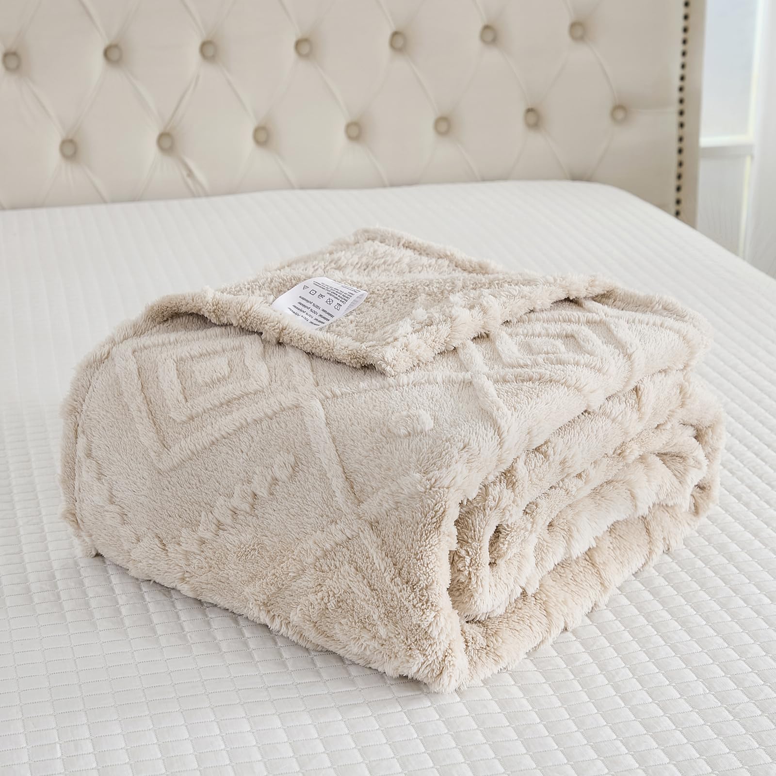 WONGS BEDDING Couverture douillette 220 x 240 cm, beige, couverture polaire chaude et douce, pour lit, canapé, bureau, fille