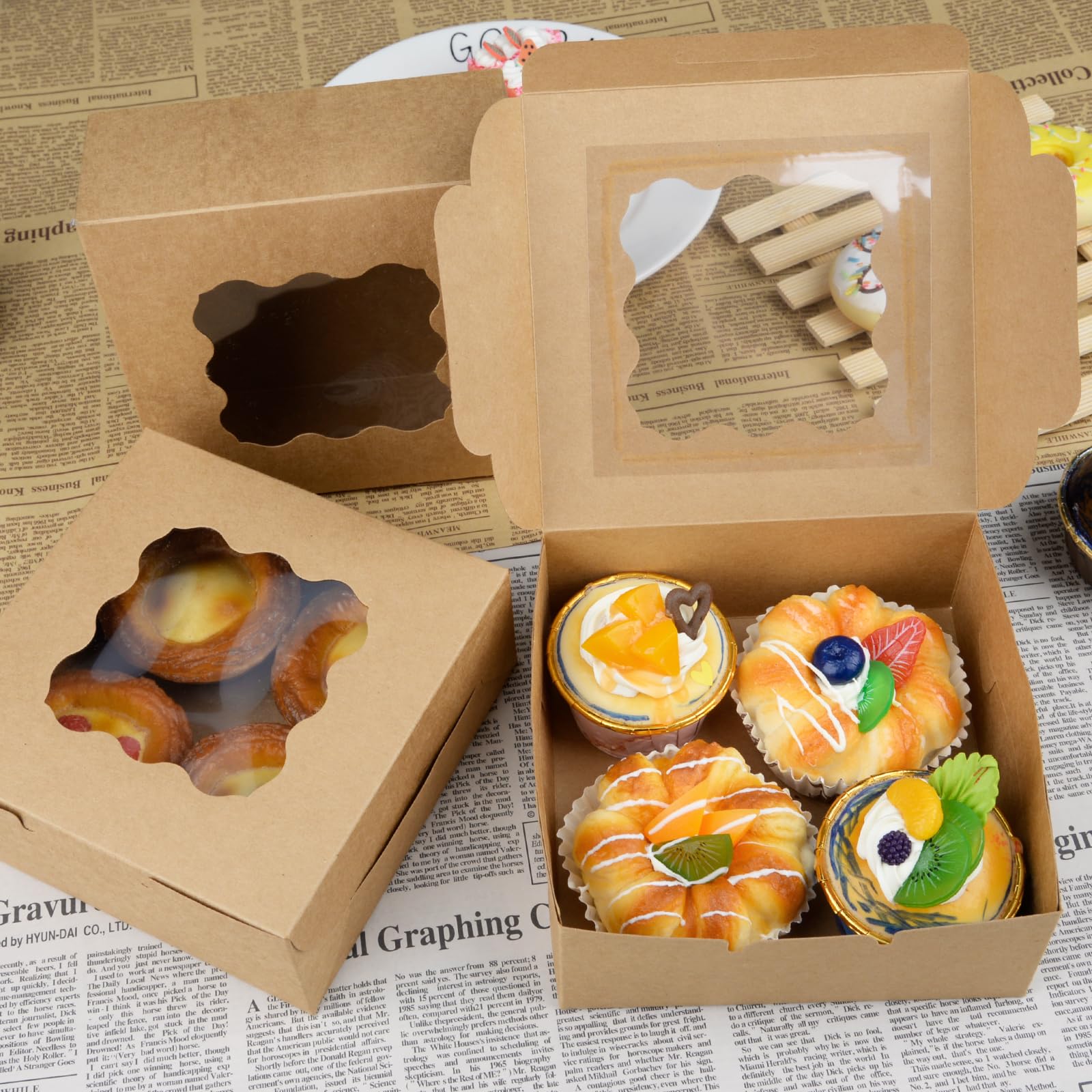 Scatola Quadrate per Dolci da 20 Pezzi, Scatola Confezione Regalo Kraft con Finestra Trasparente, 6x6x2,5 pollici /15,3 x 15,3 x 6,35 cm, Scatole per Torte, Pasticceria, Scatole Natalizie