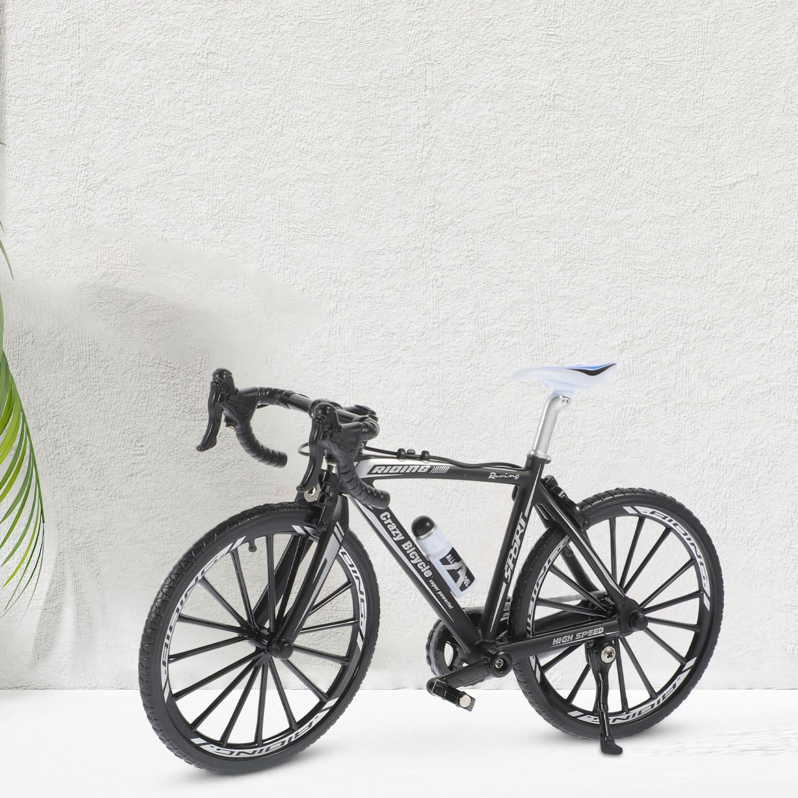 Toyvian Modèle de Vélo Miniature 1: 10 en Alliage Métal Plastique Noir | Décoration et Collection, Usage Maison ou Bureau, Style Créatif Unique, Forme Guidon Incurvé