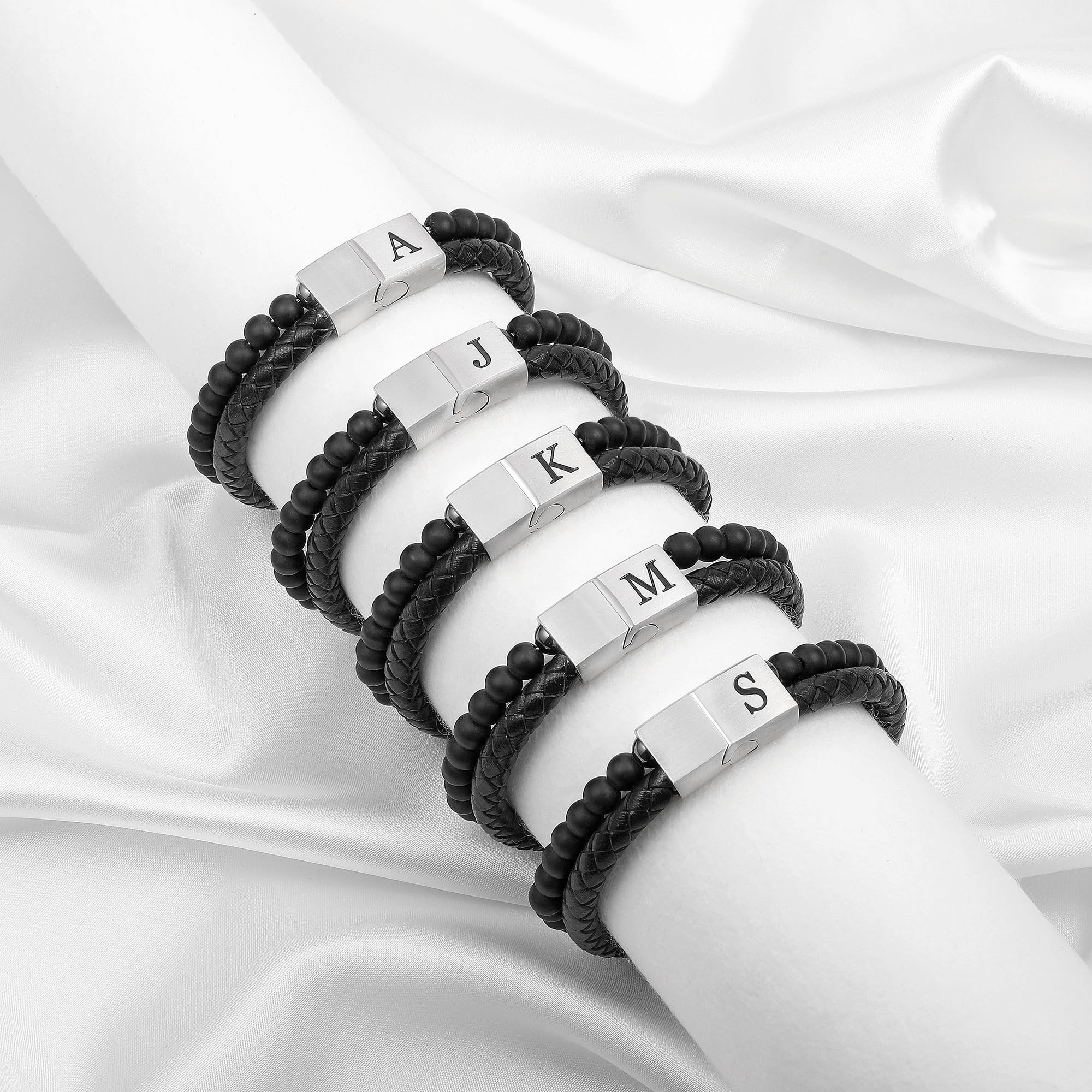 Regalo Navidad para hombre, brazalete de cuero con cuentas, con letra inicial nombre, 15/64 de pulgada, ágata mate, hecho a mano, ajustable, cierre magnético (acero inoxidable), 7