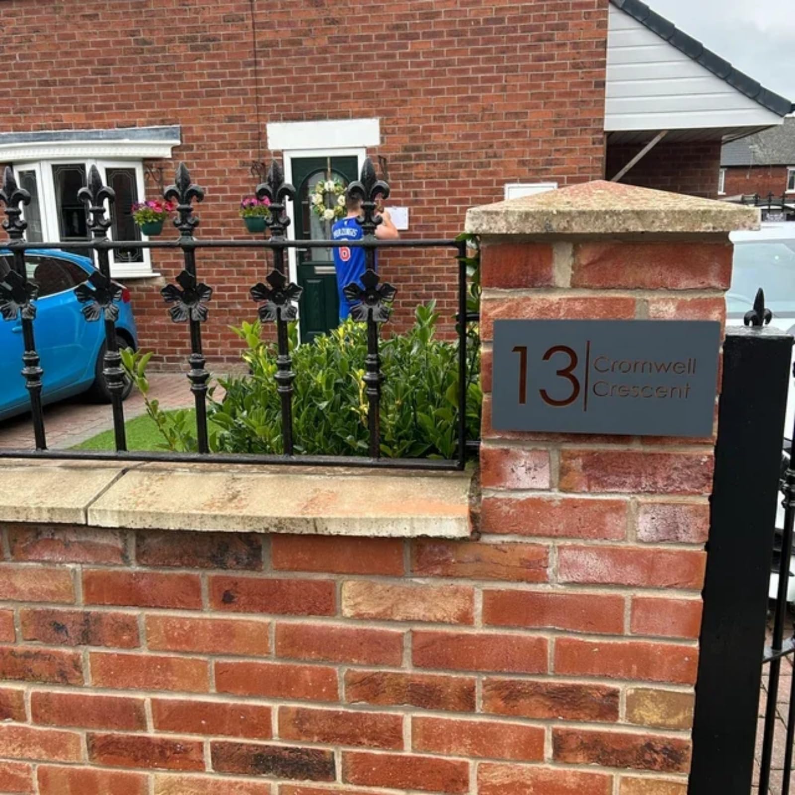 Individuelles Hausnummernschild Acryl - Personalisiert Selbstklebend