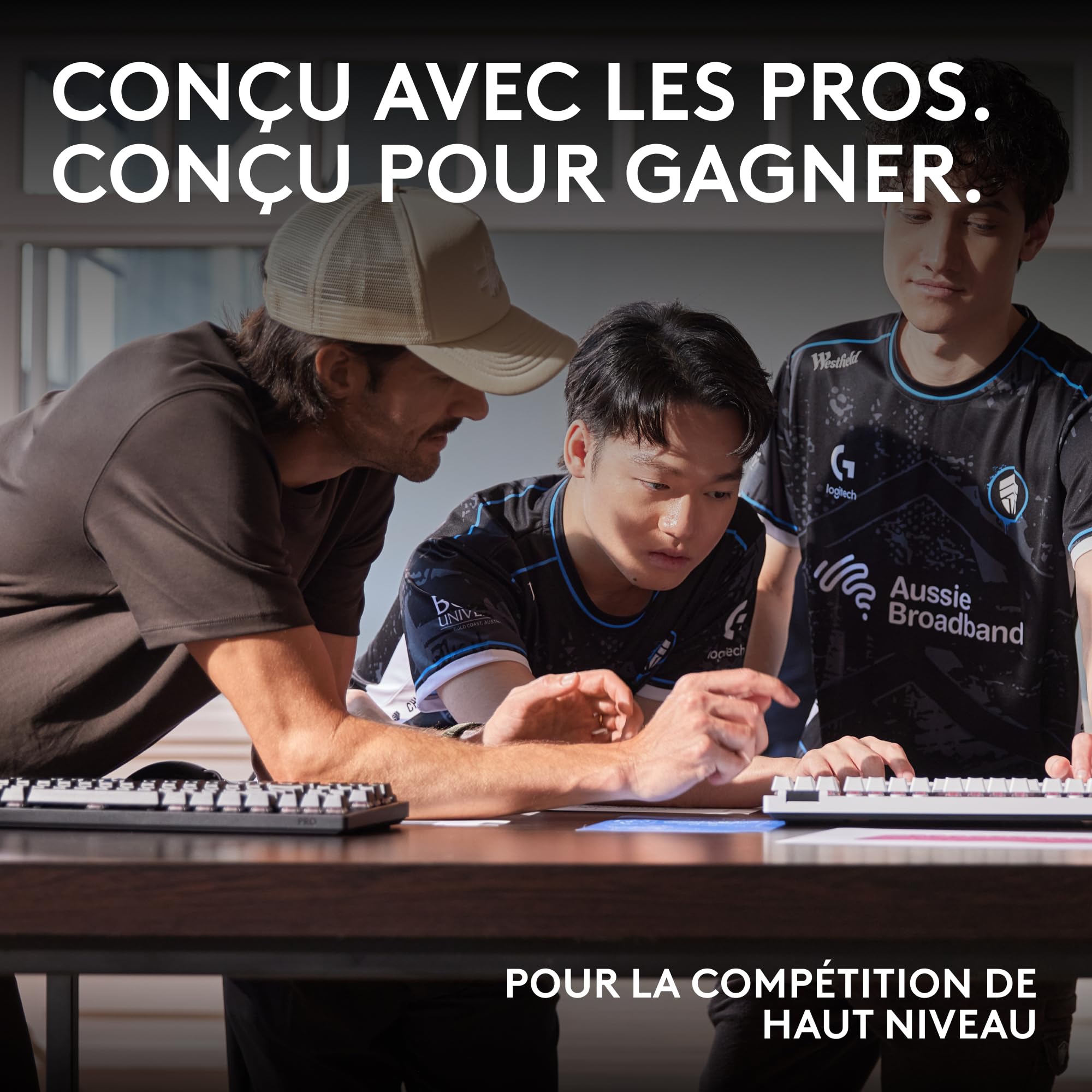 Logitech G Pro X 60 Lightspeed, Clavier Gaming sans Fil, mécanique Compact TKL 60 pour Cent, LIGHTSYNC RVB, Touches en PBT Double Couche, switchs tactiles GX optiques, Windows PC, AZERTY FR - Noir