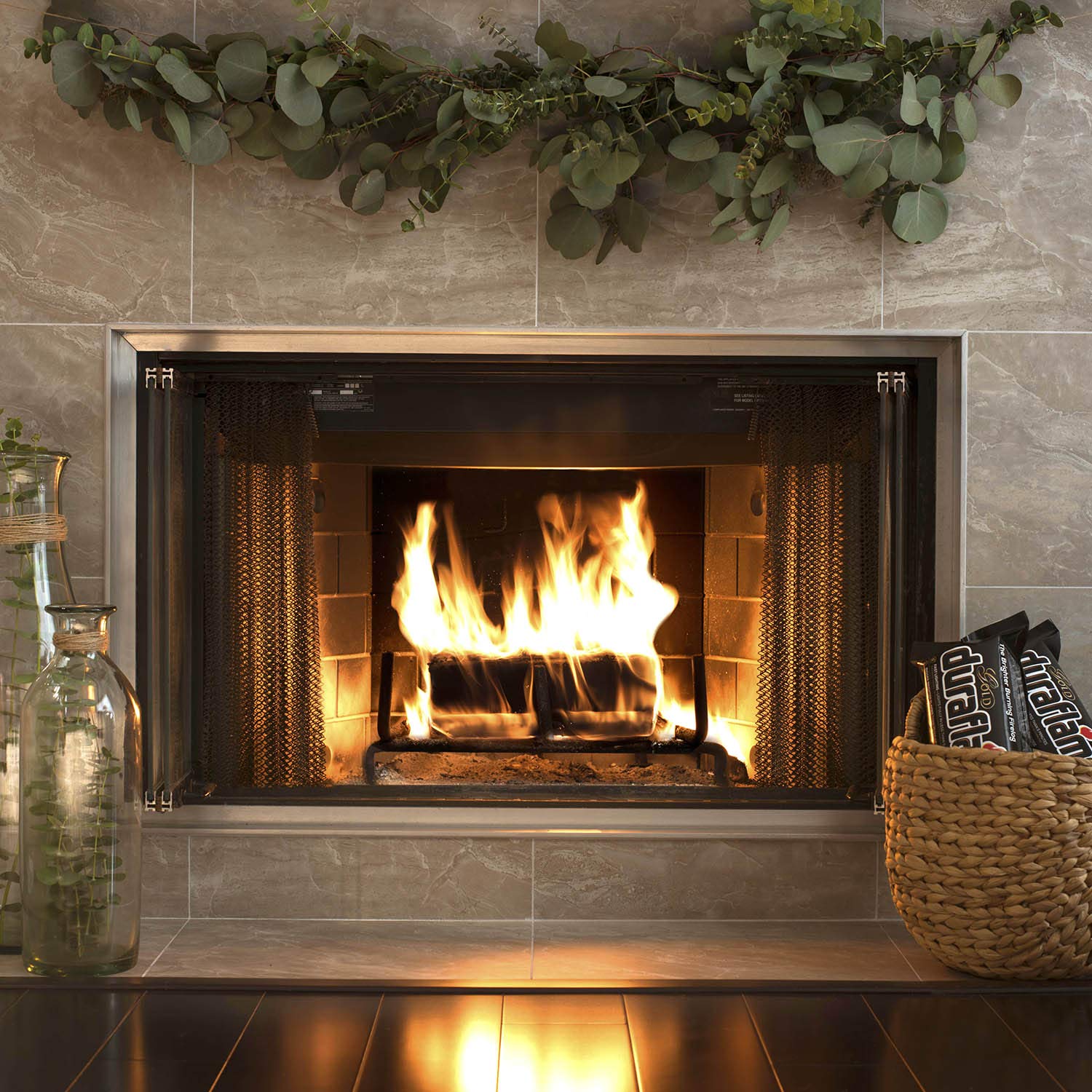 Amazon｜Duraflame 4577 Ultra-Premium Firelogs, 4.5-Pound, 6-Pack