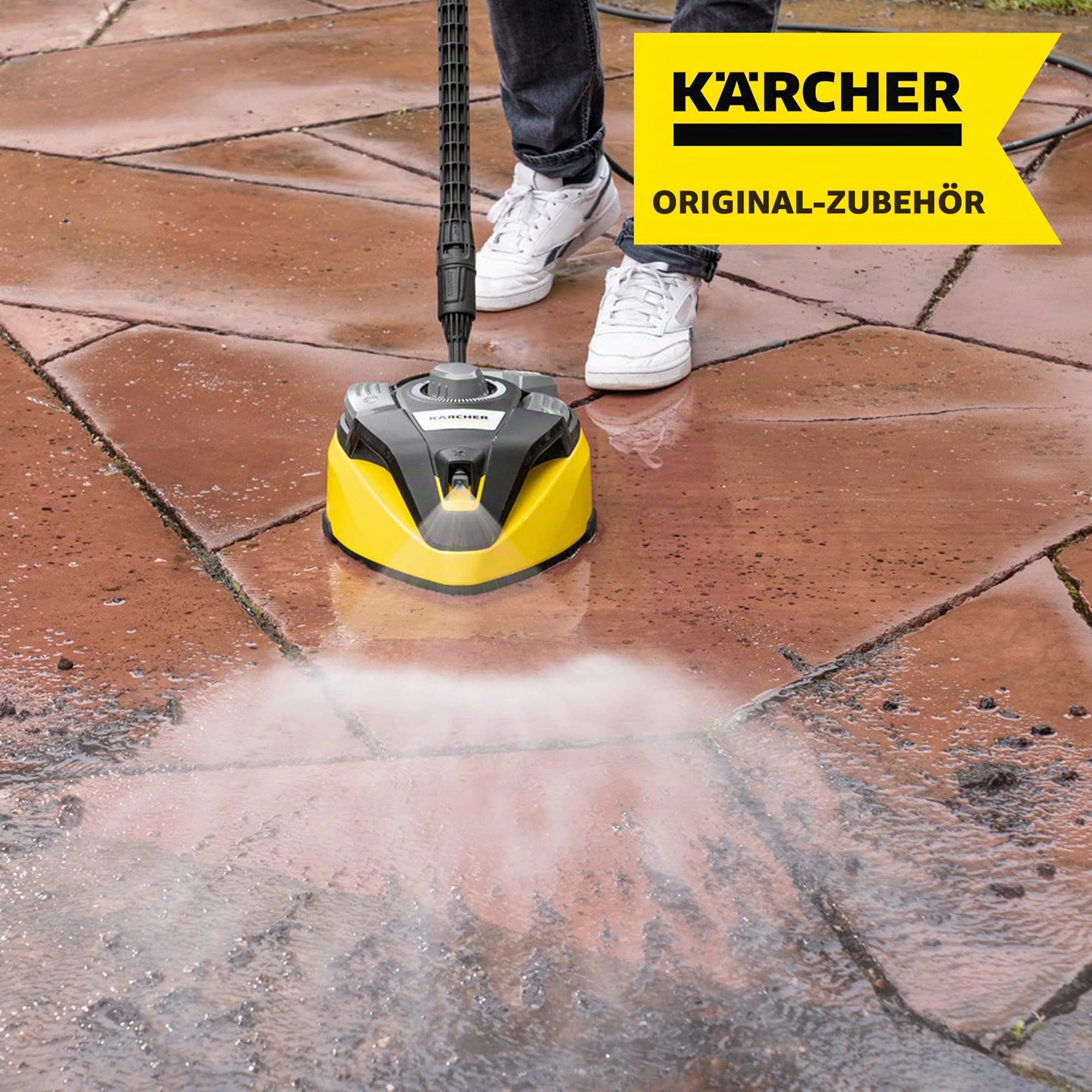 Kärcher Flächenreiniger T-Racer T 7 Plus (Spritzwasserschutz, für große Flächen, Zwei Flachstrahldüsen, Handgriff für senkrechtes Arbeiten, mit Powerdüse und Spüldüse)