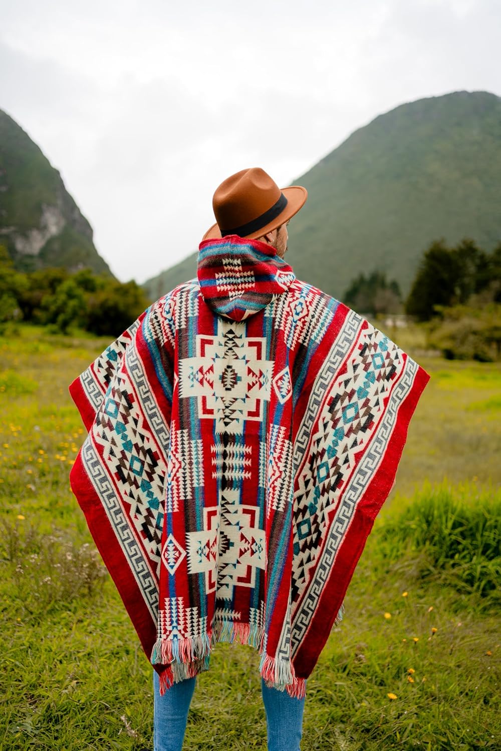 Alpaca World | Ponchos de alpaca para homens e mulheres | Feito à mão com o melhor material de lã de alpaca para bebês por artesãos equatorianos em promoção! Veja a oferta e mais achadinhos de Jaquetas & Casacos 4 Hoje é o melhor dia para comprar Alpaca World | Ponchos de alpaca para homens e mulheres | Feito à mão com o melhor material de lã de alpaca para bebês por artesãos equatorianos com aquele preço maroto! Promoção! Aproveite a oferta! 4