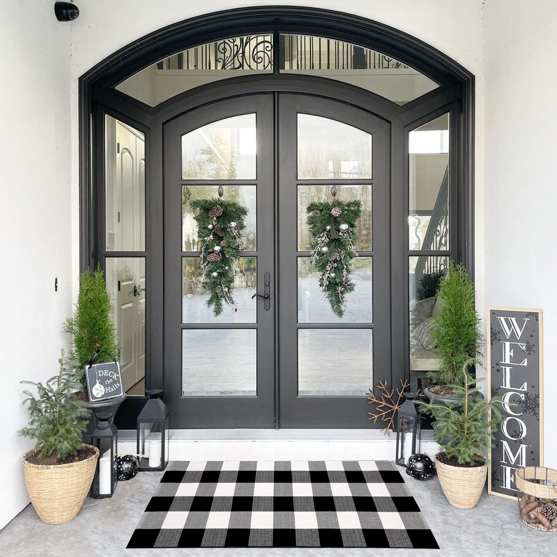 SEEKSEE Cotton Buffalo Plaid Rug 24"x52" Black and White Checked Rug Washable Doormats Indoor Outdoor Rugs for Layered Front Door Mats, Porch, Kitchen