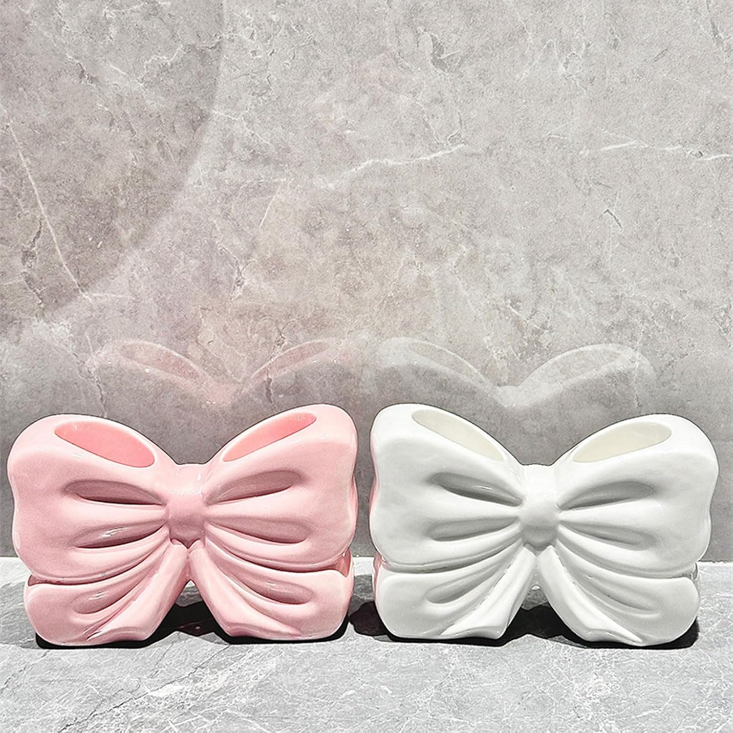 セラミック蝶結び歯ブラシホルダー バスルームカウンタートップオーガナイザー 装飾デザイン 歯ブラシスタンド 2個パック