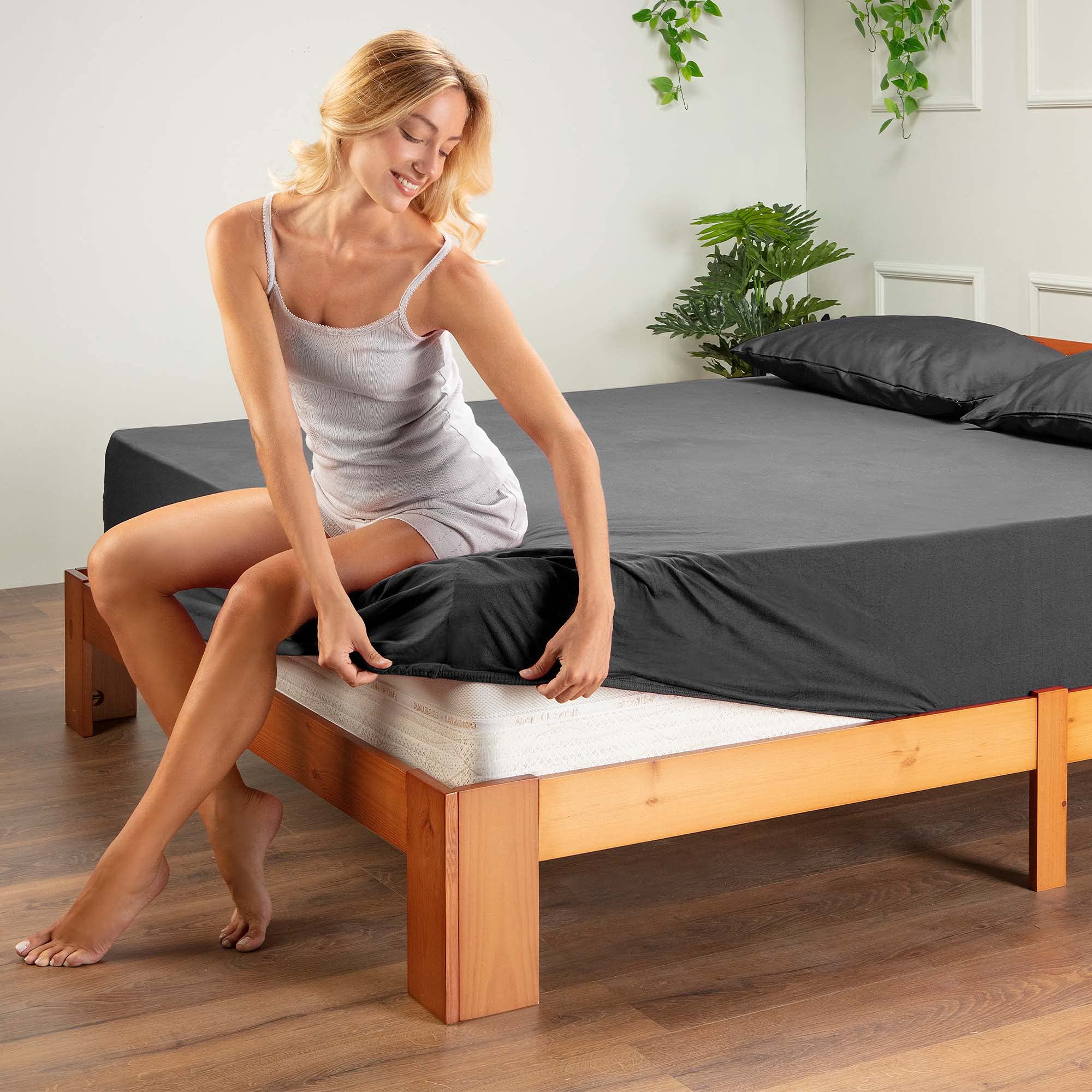 Lenzuola Matrimoniali con Angoli 160x200 cm Grigio Scuro in Cotone per Letto con Materasso fino a 30cm Tessuto Anti-Acaro e Ipoallergenico di Alta Qualità Morbido e Lavabile in Lavatrice