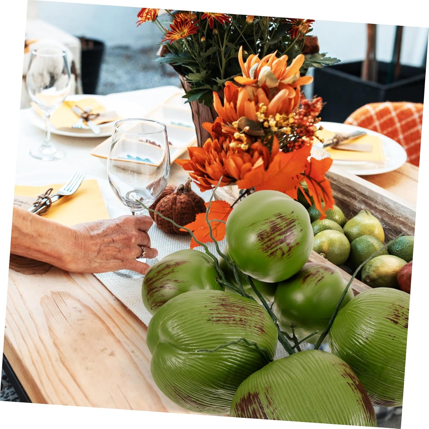 1 Bunch Reusable Artificial Coconuts Simulation Fruit Decor for Tropical and Hawaiian Party Display Lightweight Plastic Fake Coconut Adornment for Wedding and Summer Theme Events