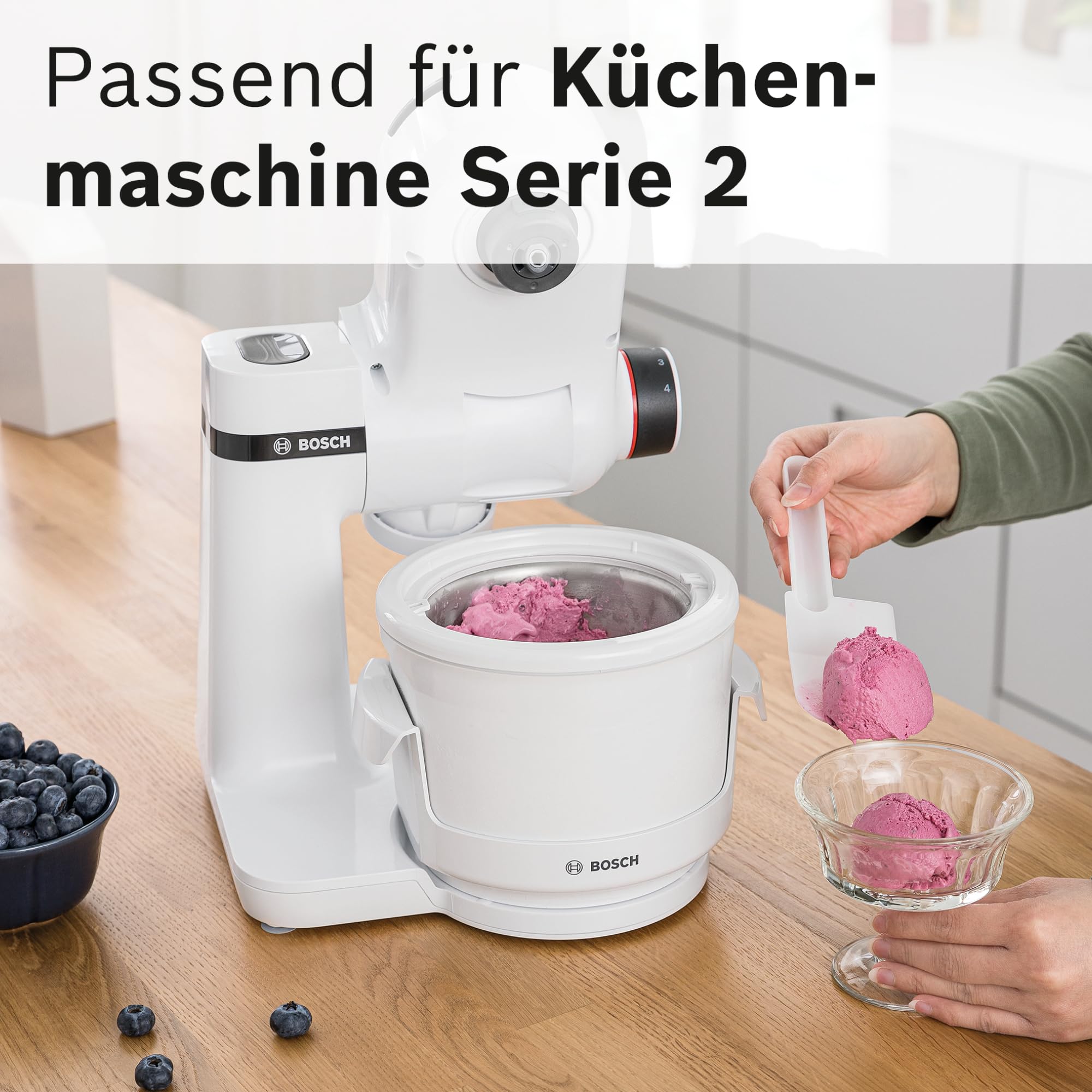 Bosch Eisbereiter MUZS2EB, 550ml, selbstgemachtes Eis, Sorbet und Frozen Yoghurt, weiß, Spritzschutzdeckel mit Einfüllöffnung, passend für Bosch MUM Serie 2 Küchenmaschinen