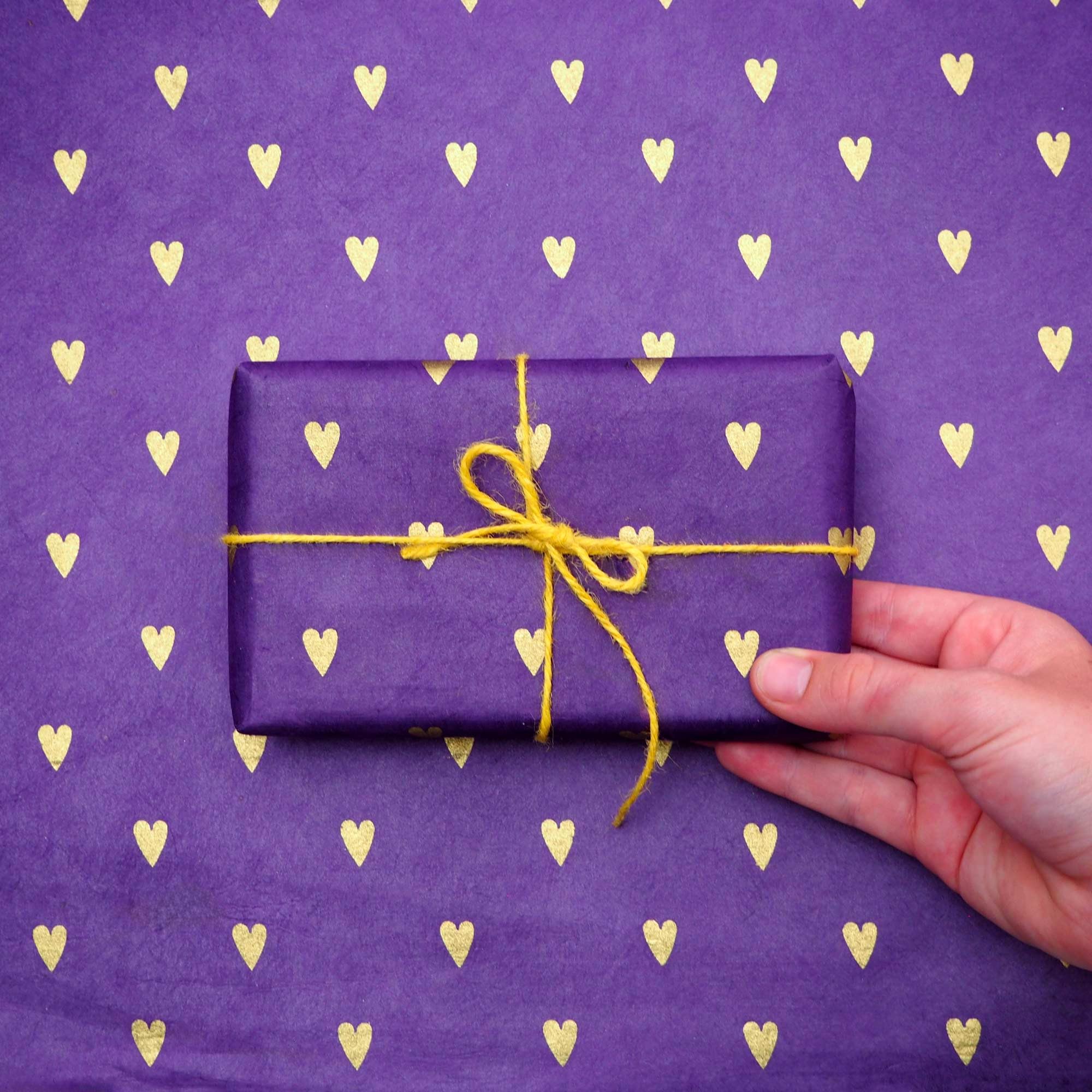 Papier Cadeau Floral Lokta - Fabriqué à La Main Et Issu Du