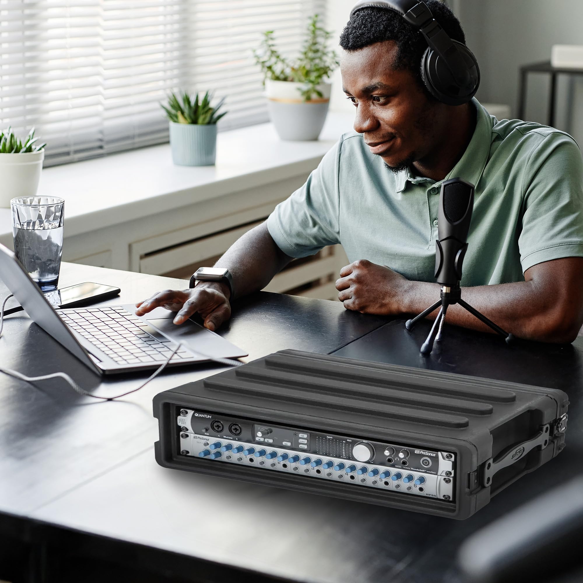 SKB ( エスケービー ) / R2S 2Uラックケース シャローラック