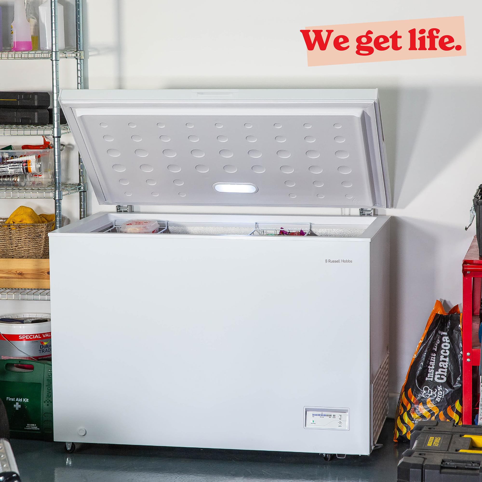 Russell Hobbs Free Standing Chest Freezer, 300 Litres, Low Noise, Garage Safe, Counterbalance Lid, Front Drain Hole, 1.8m Cord, Castor Wheels, 5 Year Registered Guarantee White, RH300CF201W — view 7