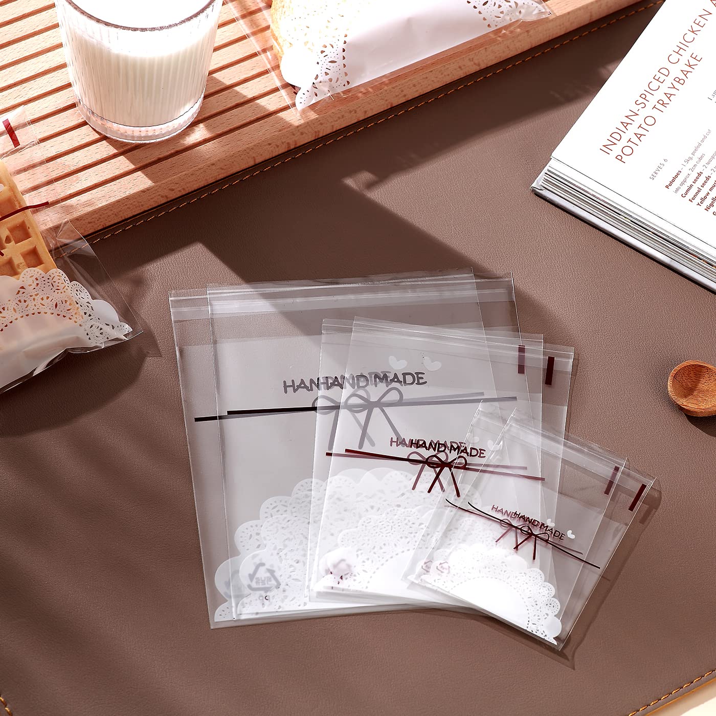 Langlebige Keksbeutel für Süßigkeiten, lebensmittelecht, wiederverschließbare Zellophantüten mit kreativen Mustern, selbstklebende Verpackungsbeutel für Desserts, Kekse, Kekse, 200 Stück (14 x 14 cm)