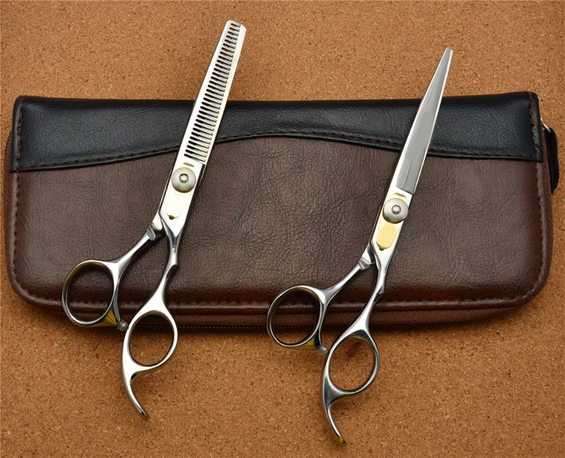 Ciseaux de barbier professionnels et sculpteurs avec sac de transport inclus