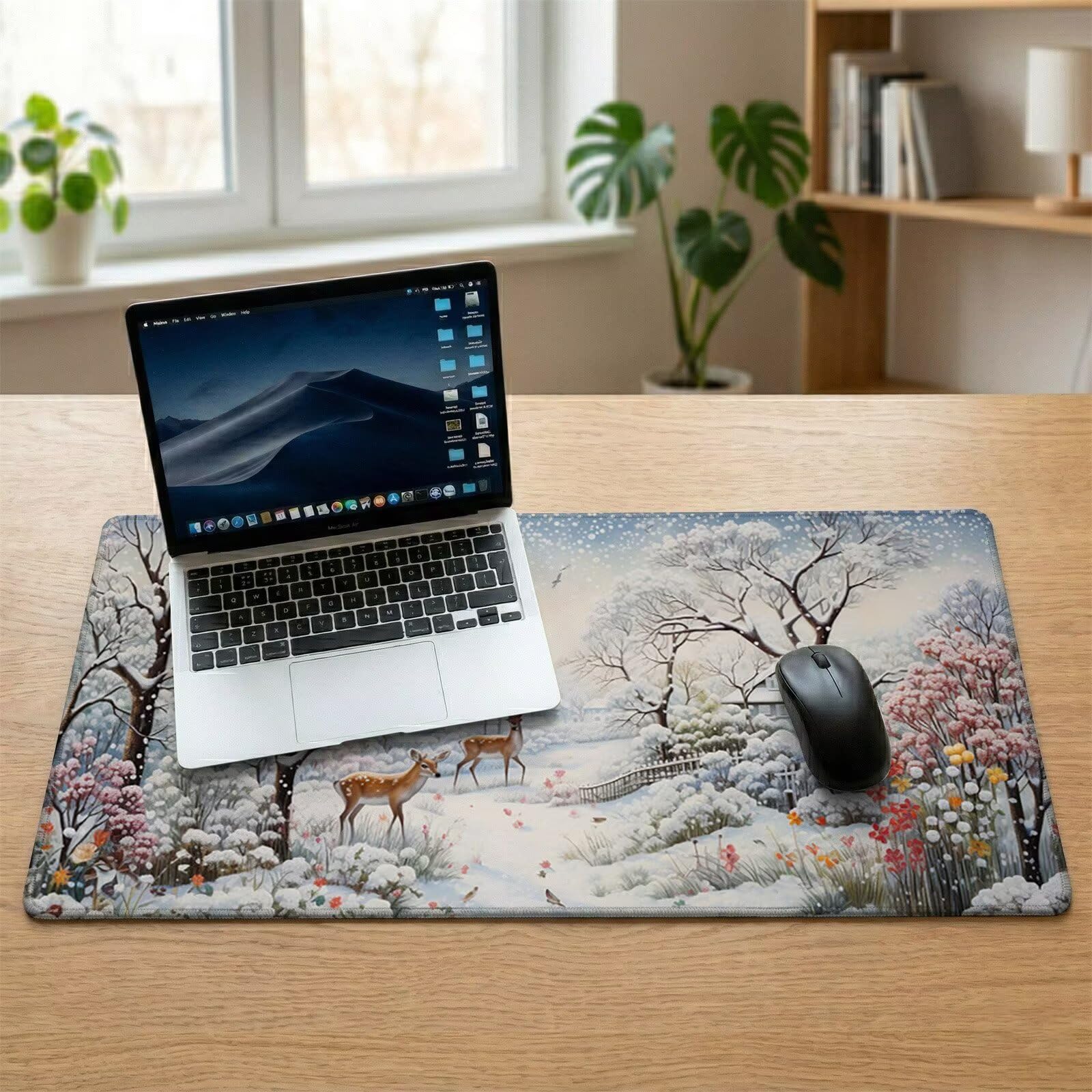 Tappetino Mouse XXL 1200 x 600 x 3 mm, Sottomano Scrivania, Inverno Grande Tappeto da Tavolo con Base in Gomma Antiscivolo e Bordi Cuciti, Impermeabile, per Ufficio, Computer e Gaming (Cervo) L-x1698