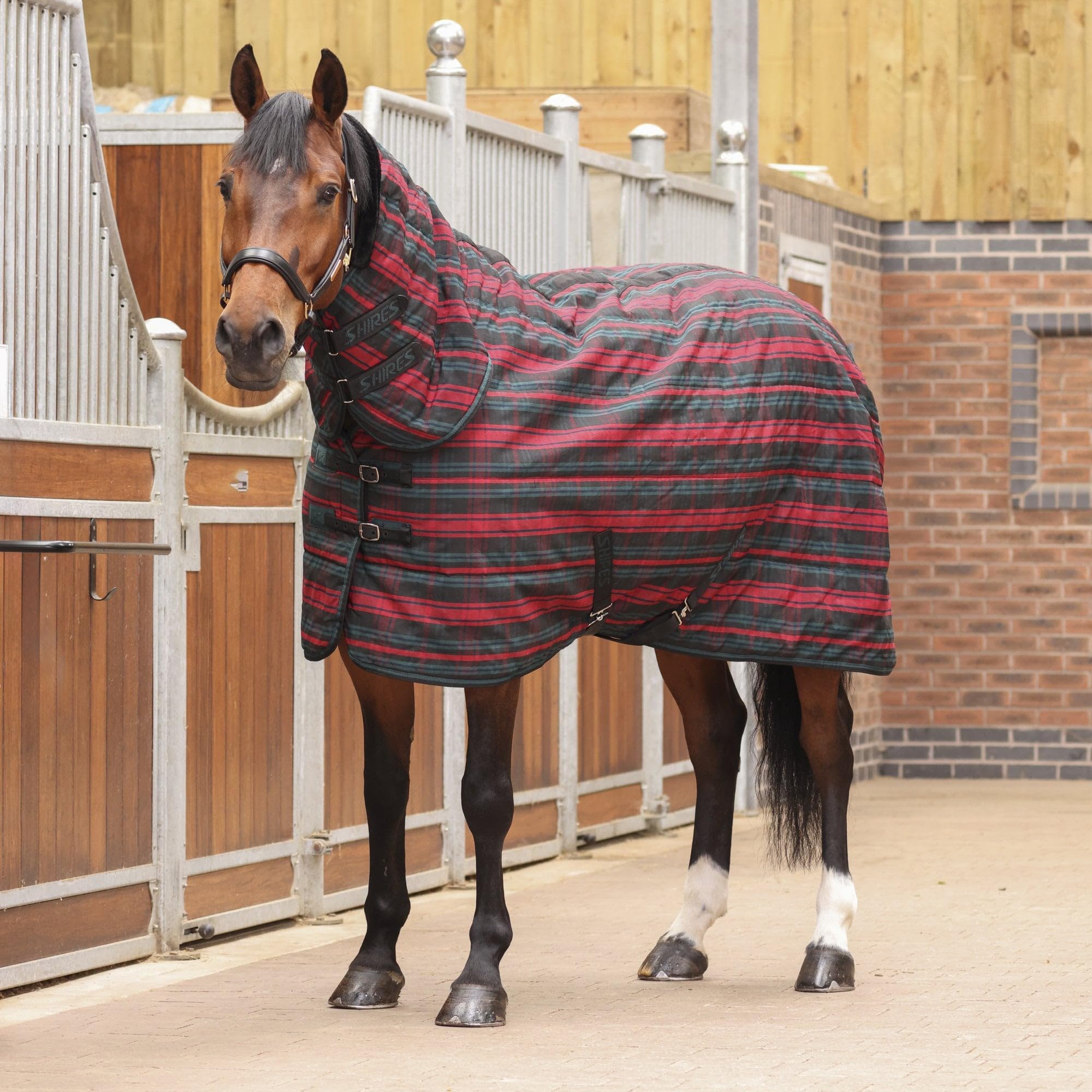 Shires Tempest Plus 200 Combo Stable Rug - Red Tartan 5ft3