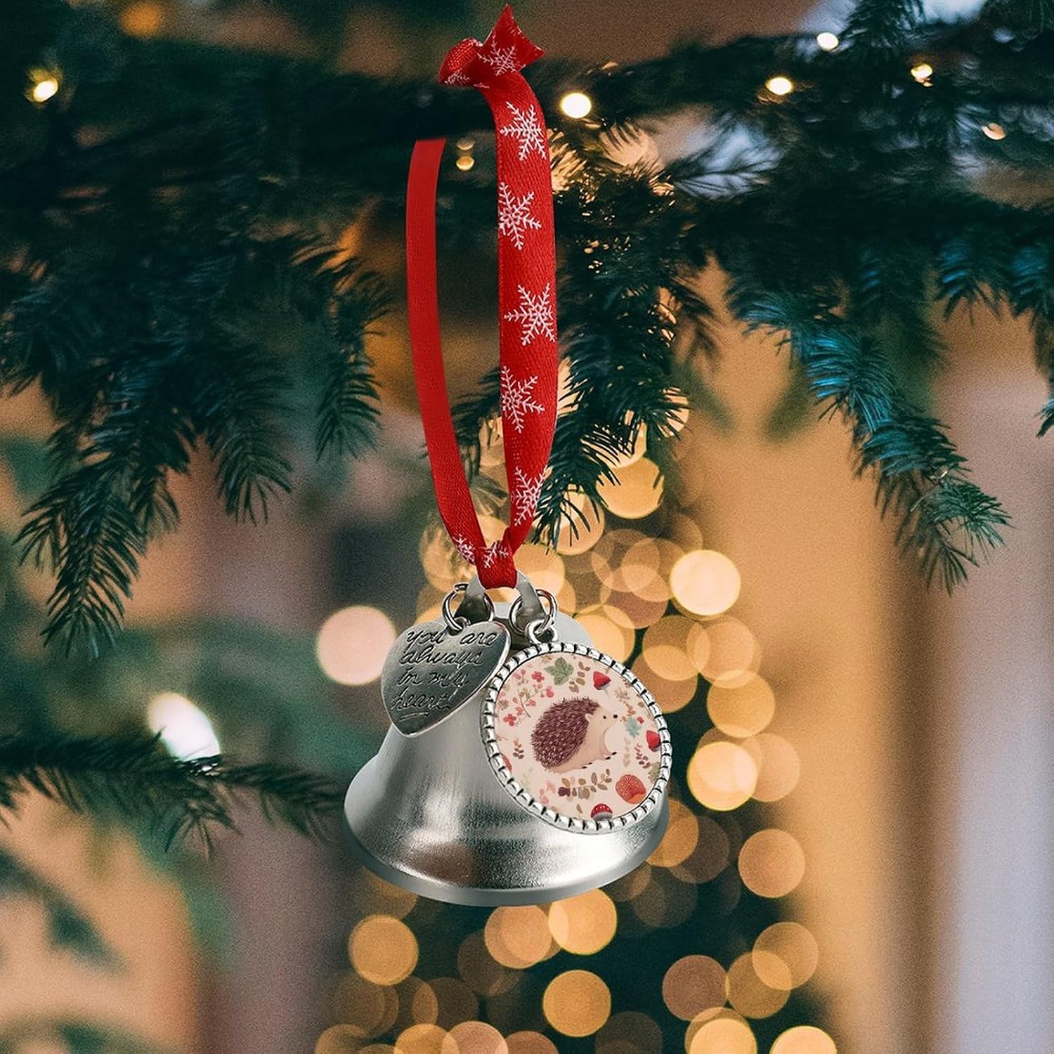 Lovely Hedgehog Christmas Bells Ornaments Tree Jingle Bells Decors Xmas Silver Bell Hanging Decoration Pendants for Weddings Parties Christmas Wreaths
