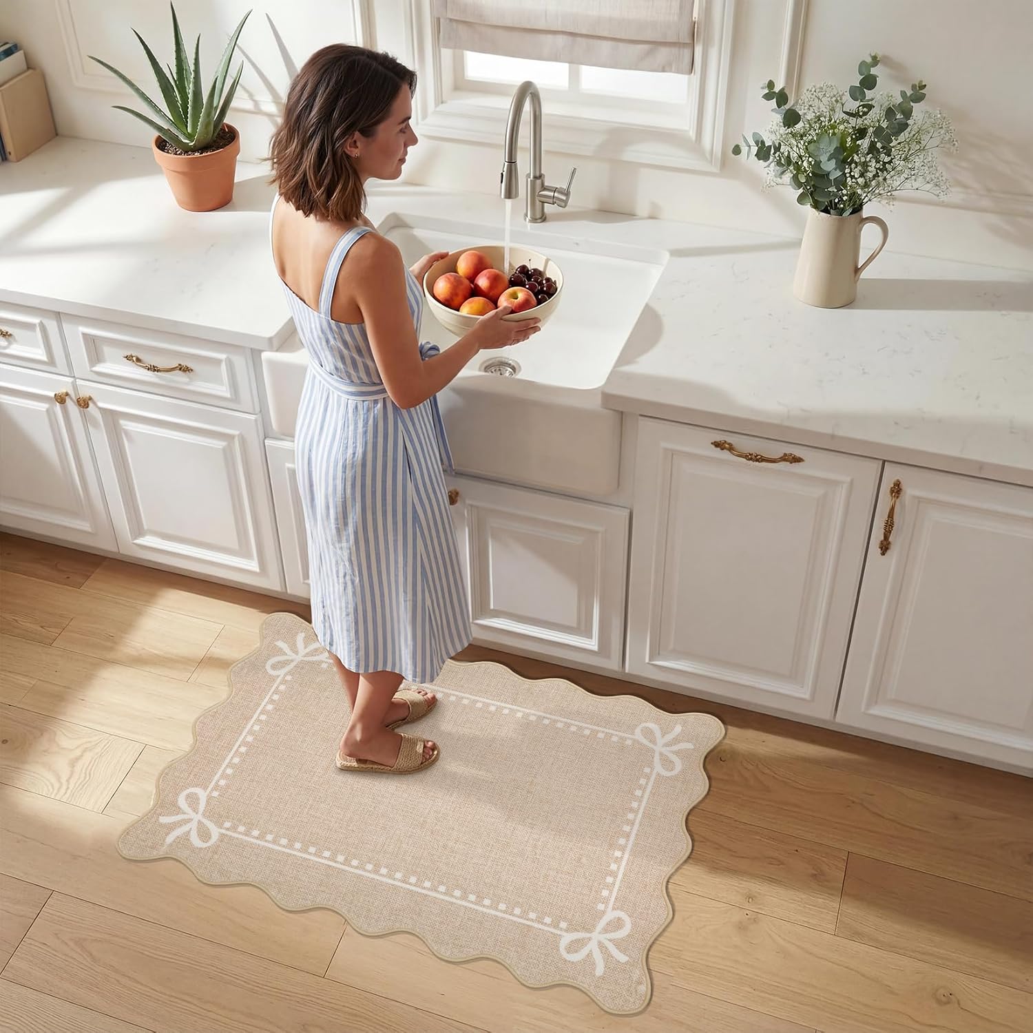 Garvee Scalloped Bow Rug 2x3, Soft Faux Wool Washable Area Rug for Kitchen Floor, Non Slip Low Pile Entryway Rugs, Nursery Bedroom Decor, BeigeBrown