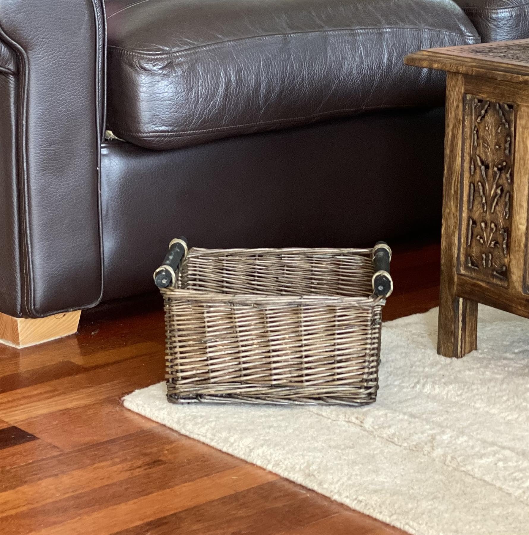 Topfurnishing Oak Kitchen Log Fireplace Wicker Storage Basket With Handles Xmas Empty Hamper Basket [,Small 31X25x16cm]