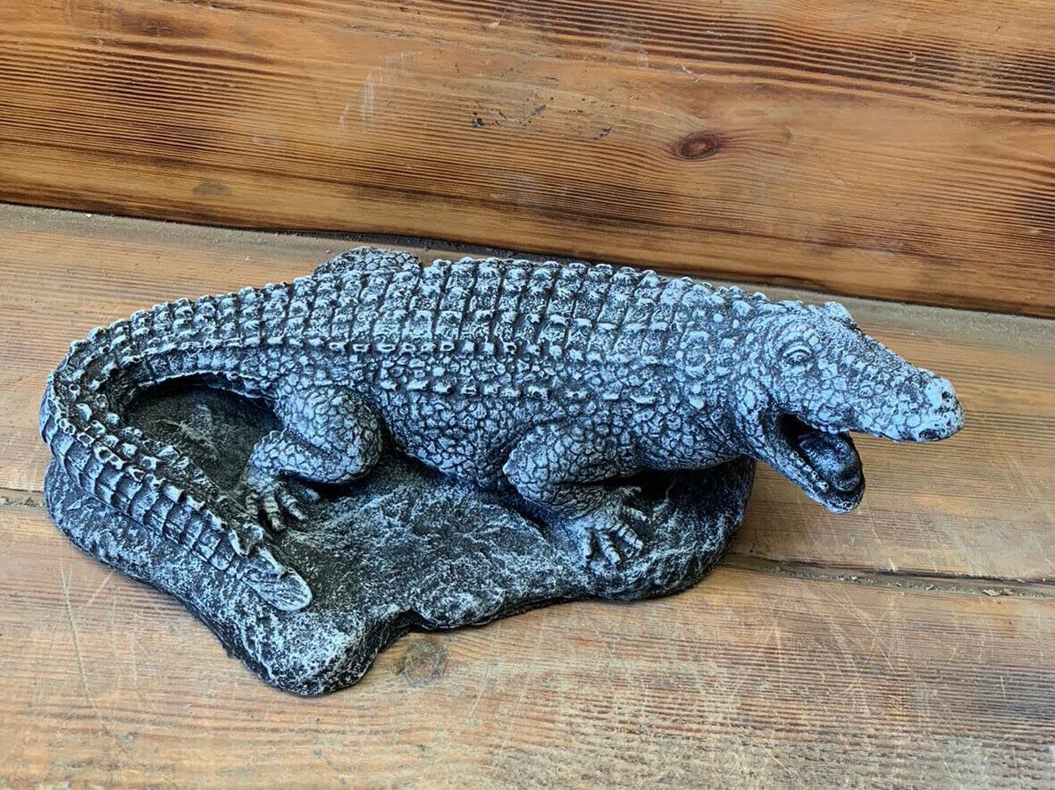 J And L Stone Ornaments Stone Garden Crocodile Alligator Detailed Gift Concrete Ornament