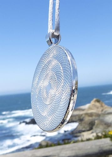 Miniatura 8 de Purifying Ruby, Emerald, Garnet, Jade and Rutile Tree of Life Positive Energy Pendant with Silver Mandala Back.