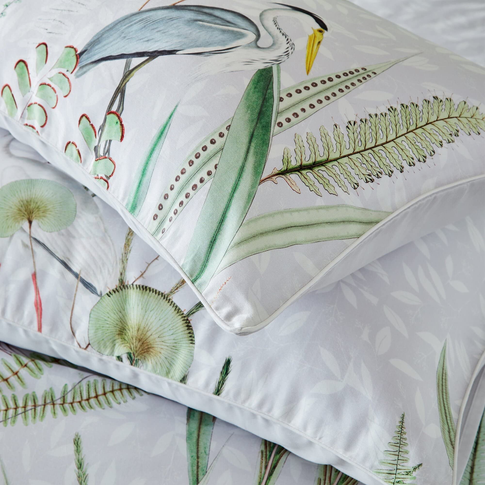 Paoletti Unisex Multicolor Aaliyah 200 Thread Count Botanical Piped Pillowcases