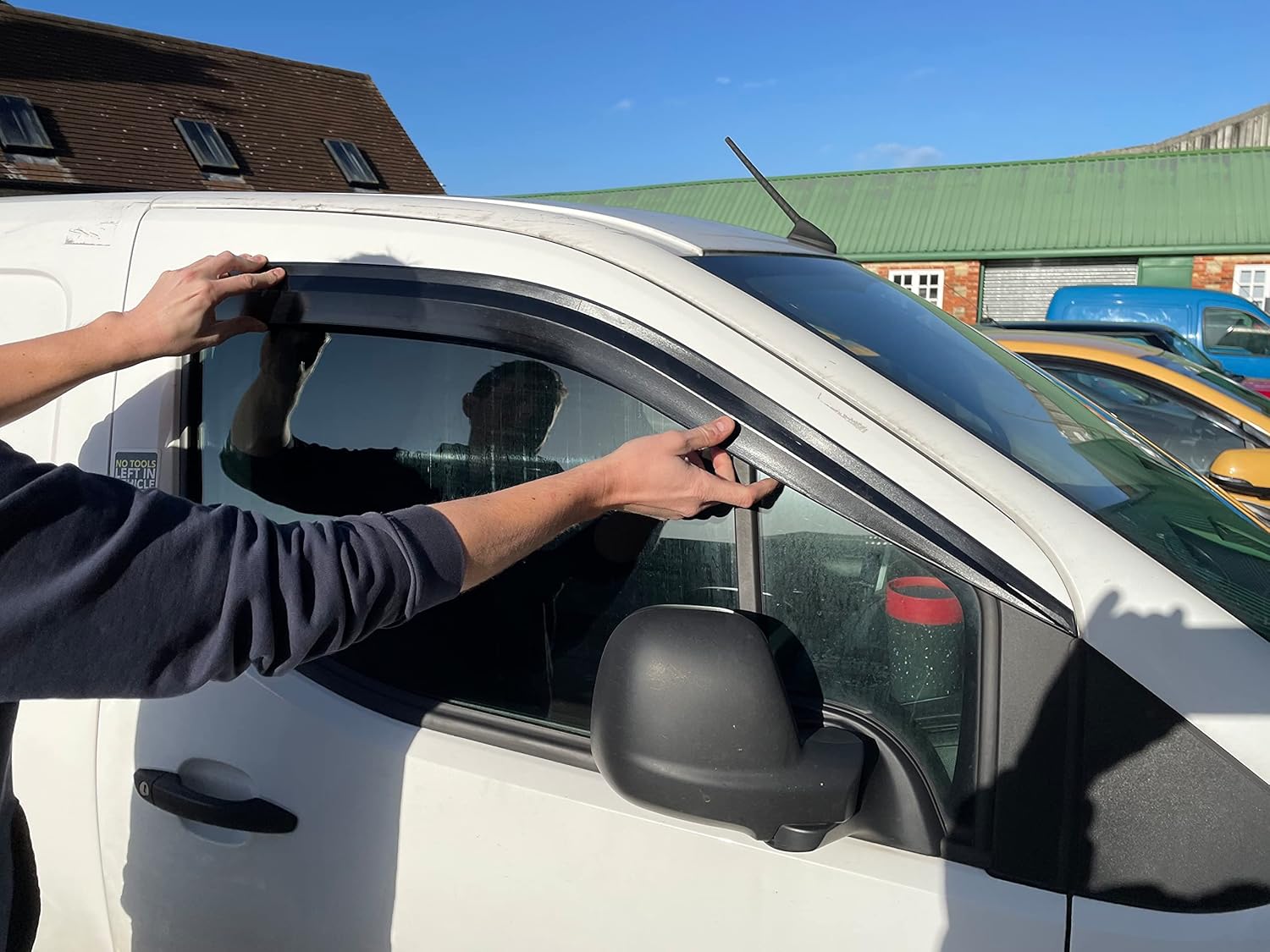 AUTO CLOVER Wind Deflectors Set for Citroen Berlingo Peugeot Partner