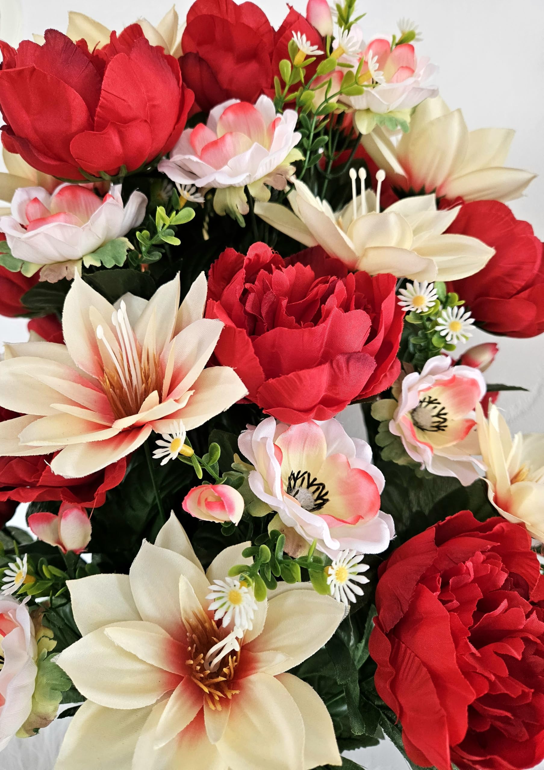 Composition de fleurs artificielles en cône lesté ciment pour une parfaite tenue de votre bouquet de fleurs, plus besoin de sable, ce vase en PVC se dépose dans un vase funéraire. (Rose)