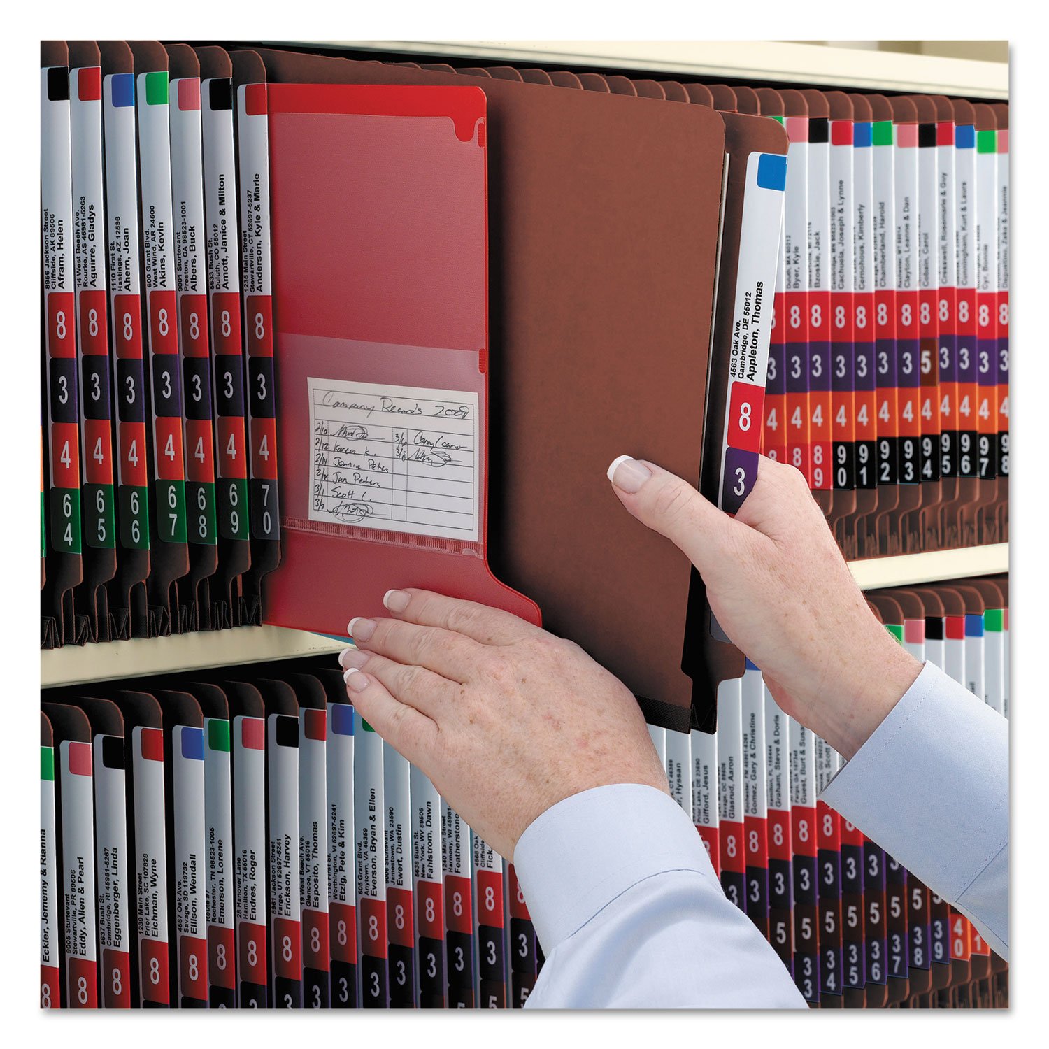 Smead Cartella portadocumenti in cartone pressato, 100% riciclata con chiusure SafeSHIELD, 2 divisori, espansione 5,1 cm, dimensioni legali, rosso, 10 per scatola (29860)
