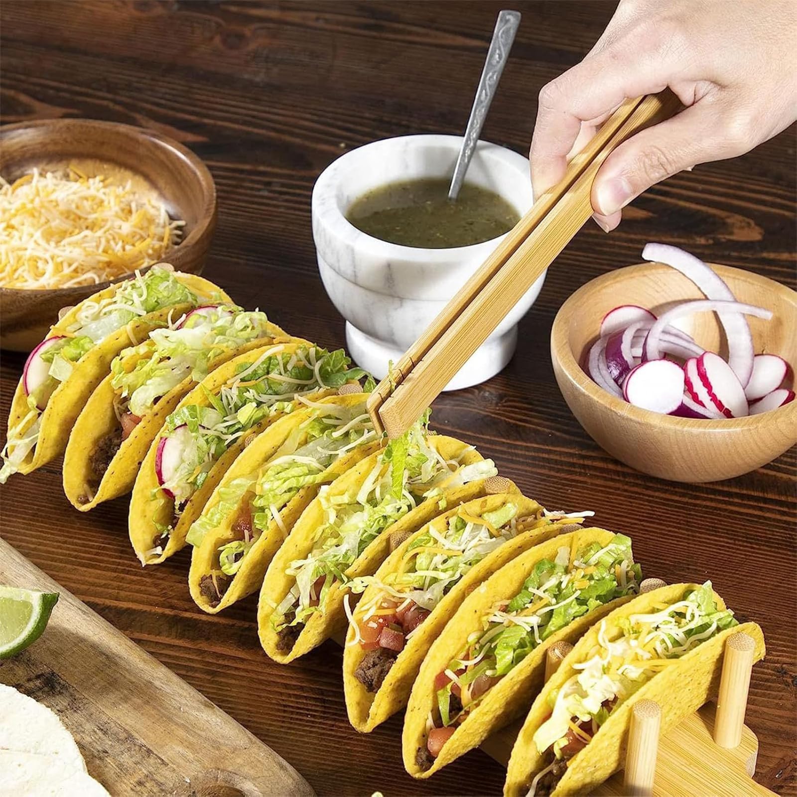 2 Pezzi Supporti Taco in Legno, Porta Tacos, Vassoio per Tacos, Vassoio per Burritos, Struttura Robusta 8 Posti, 2 Pinze Incluse, per Tortillas, Hot Dog, Panini, Torte e Pane