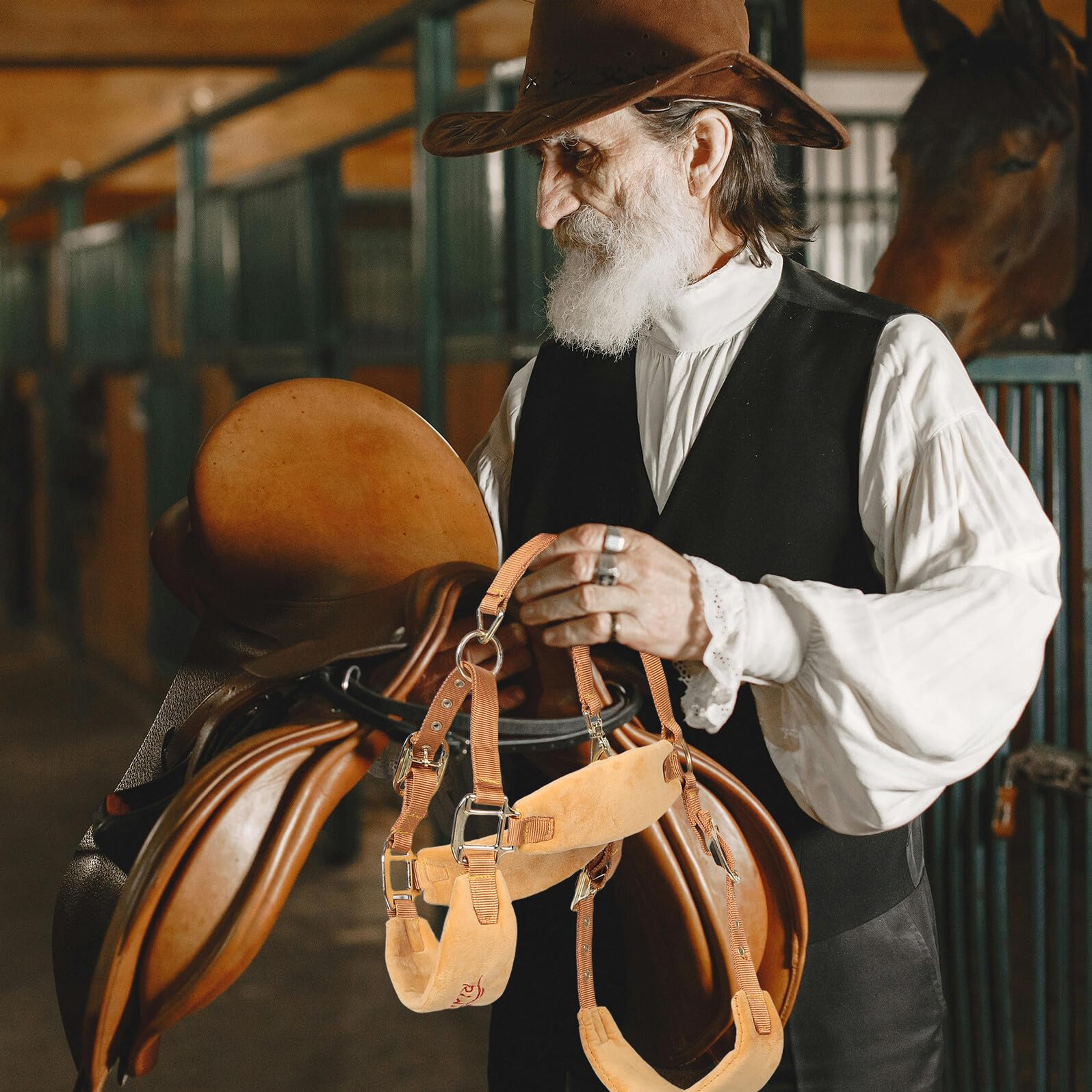 Cabestro Ajustable con Acolchado para Caballos Cabezada Portátil para Entrenamiento Carreras y Exhibiciones Equipo de Equitación Amarillo