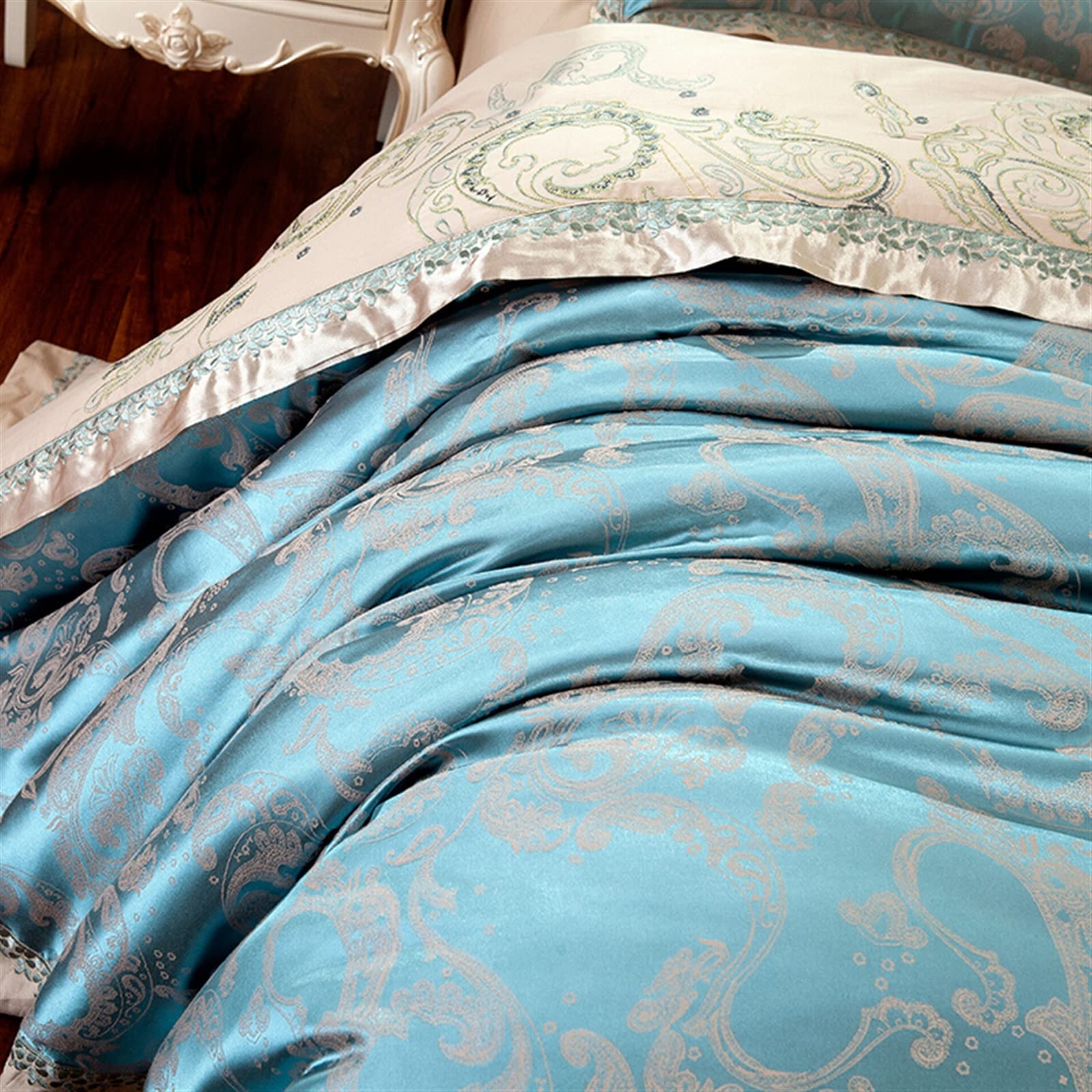 Amazon｜ベッドキルトカバー シルクサテンジャカード布団カバー 寝具