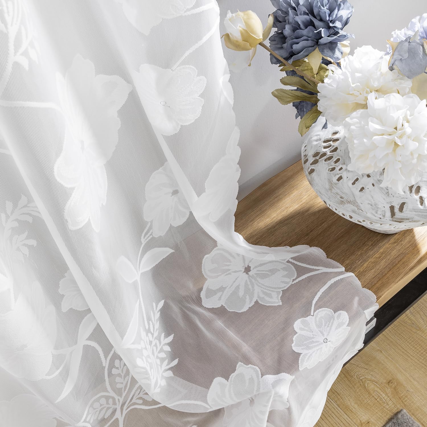 Treatmentex Visillos Cortina de Encaje Cortinas Blanco Translúcidas Florales de Habitacion Dormitorio Gasa con 8 Anillas Poliéster Elegante para Ventana Balcon Salón 140x175cm 2 Pieza