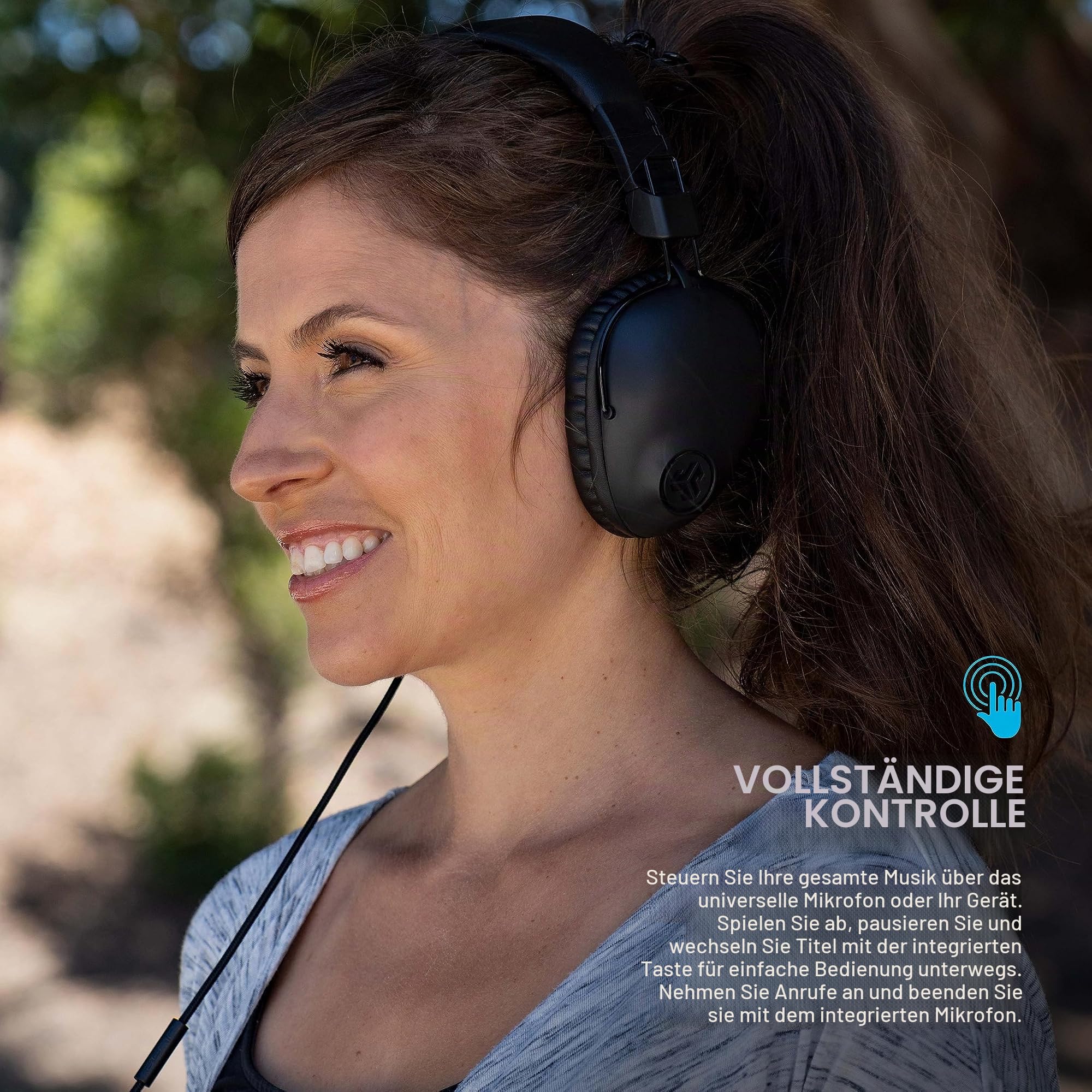 JLab Studio Pro Over-Ear Kopfhörer, Kabelgebundene Kopfhörer - Kabel ohne Verwicklungen - Ultra-Plüsch Kunstleder mit Cloud Foam Polstern - 40mm Neodym-Treiber mit C3 Sound, Schwarz