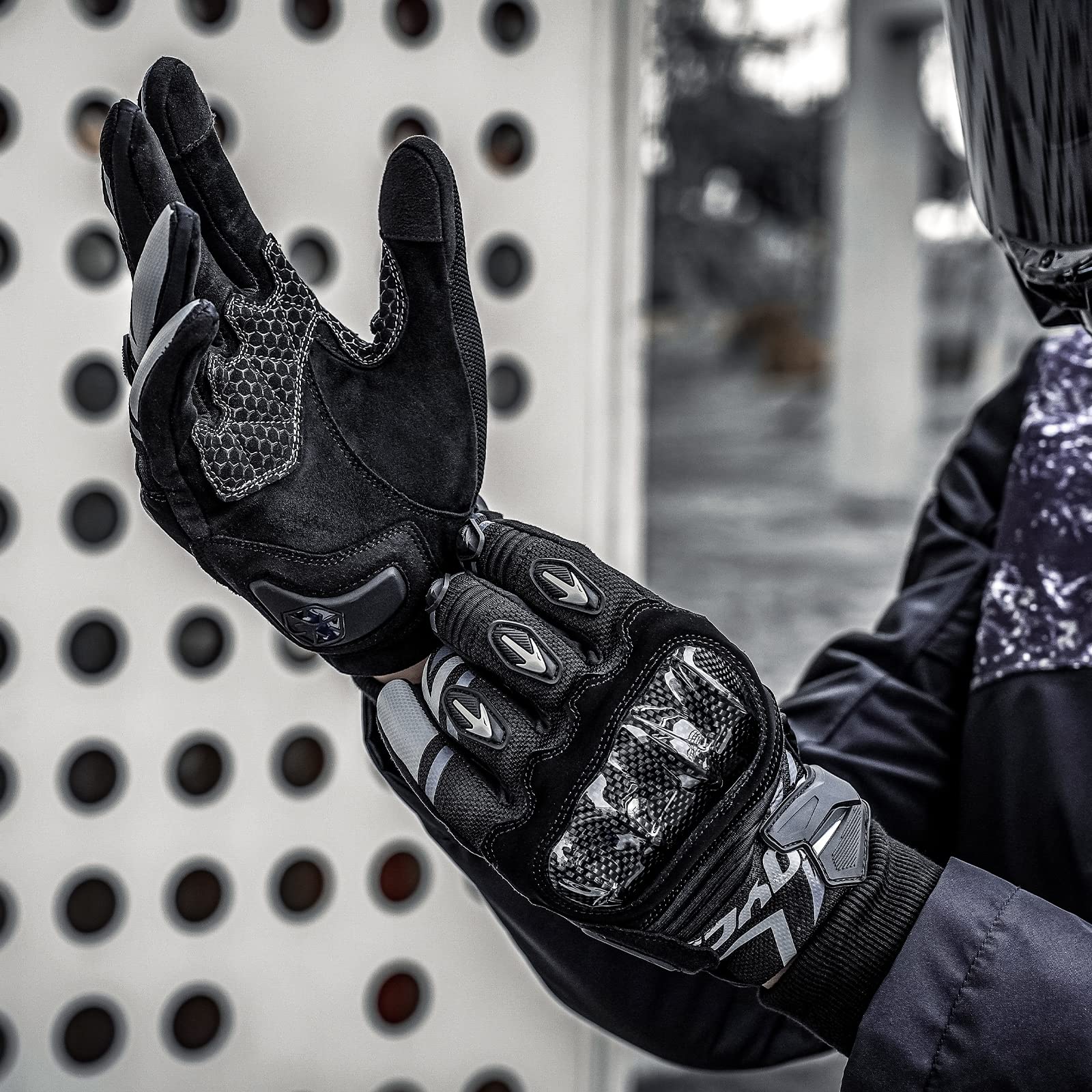 Scoyco Full Finger Touchscreen Motorcycle Riding Gloves Carbon Knuckle Armor Motorbike Gloves for Men Women Cycling Motocross Racing Dirt Bike BMX ATV MTB Driving