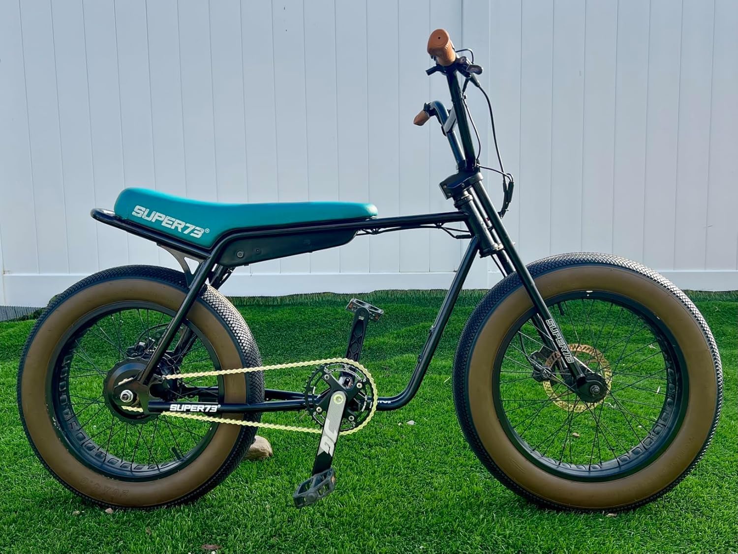 ZUKKA Fat Pneu de vélo électrique 20/26 x 4.0 Heavy Duty 20" 26" Pneu pour vélo électrique Pliable Compatible avec Wide Mountain Snow Bicycle (Fat Bike Tires)