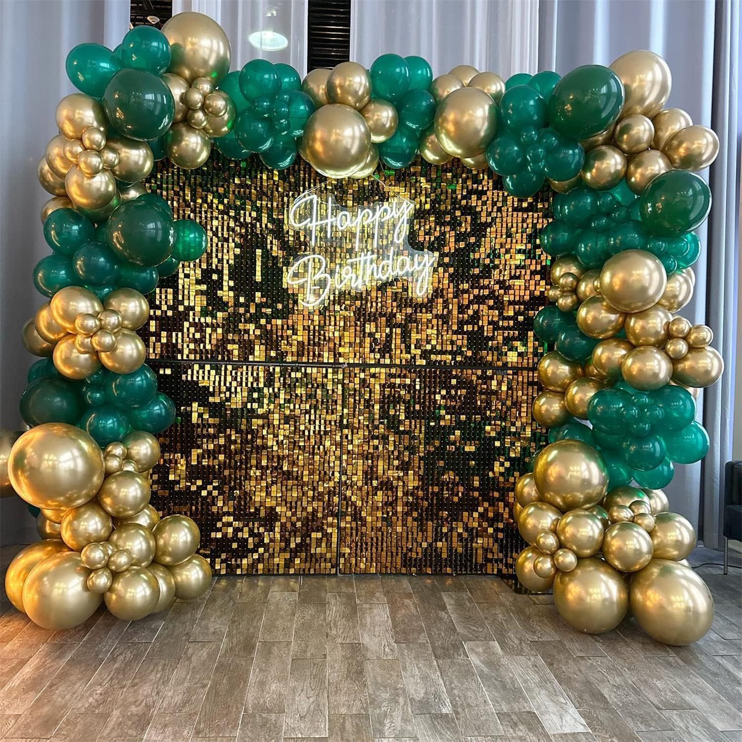 Kit de arco de globos verdes y dorados